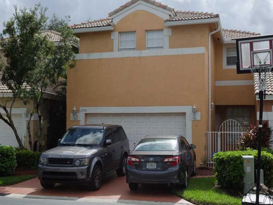 COME AND SEE THIS BEAUTIFULLY UPDATED 4 BEDROOM 2.5 BATH HOME IN DESIREABLE WYNDHAM LAKES WITH 2 CAR GARAGE AND SCREENED PATIO IN GATED COMMUNITY WITH POOL AND EXCELLENT SCHOOLS.  LOW MONTHLY MAINTENANCE COVERS ROOF REPLACEMENT AND EXTERIOR PAINTING. NO R ENTING FOR THE FIRST 2 YEARS.