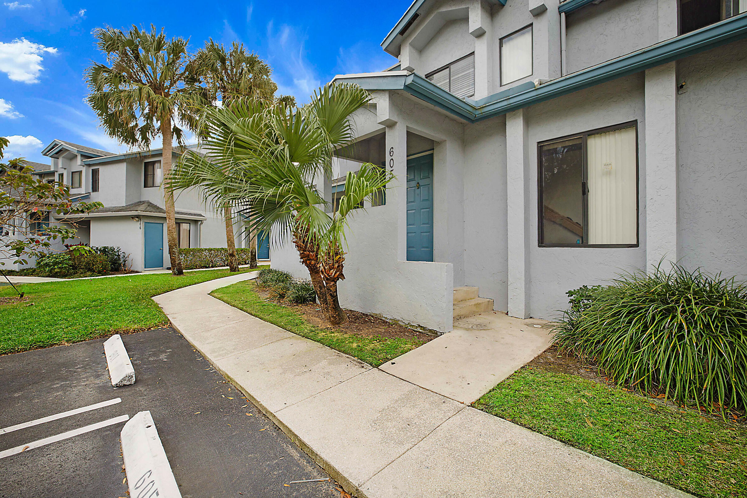 HARBOUR POINTE AT RIVER BRIDGE CONDO - Residential Lease