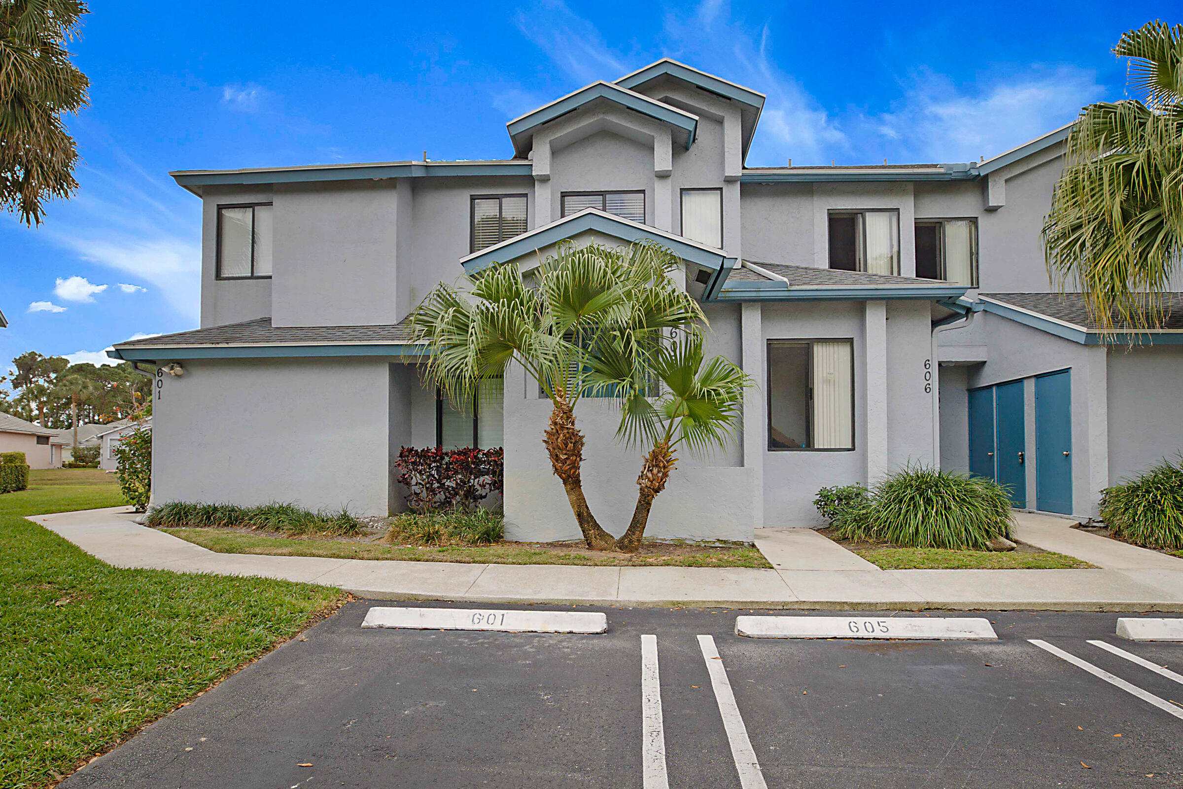 HARBOUR POINTE AT RIVER BRIDGE CONDO - Residential Lease