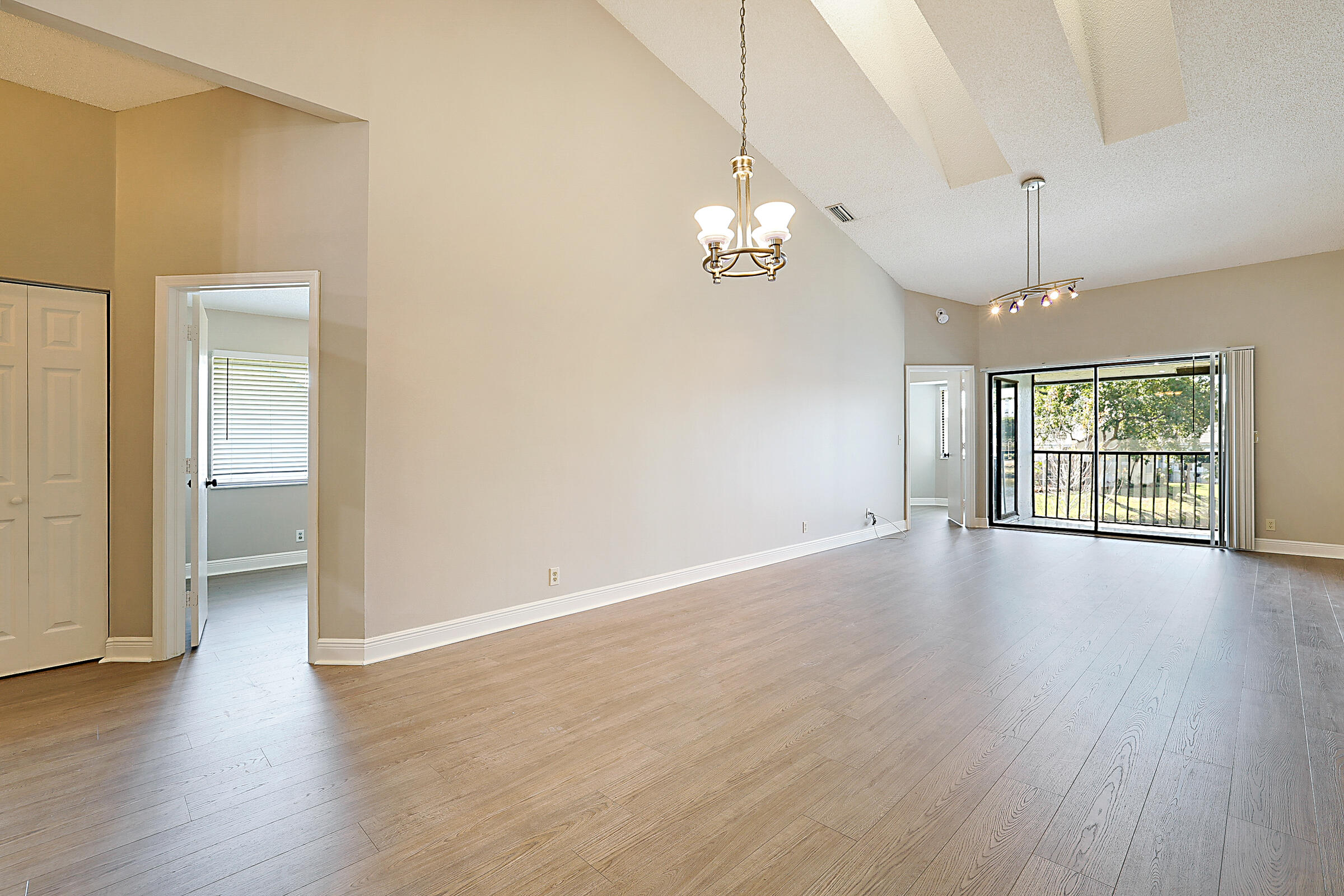 HARBOUR POINTE AT RIVER BRIDGE CONDO - Residential Lease