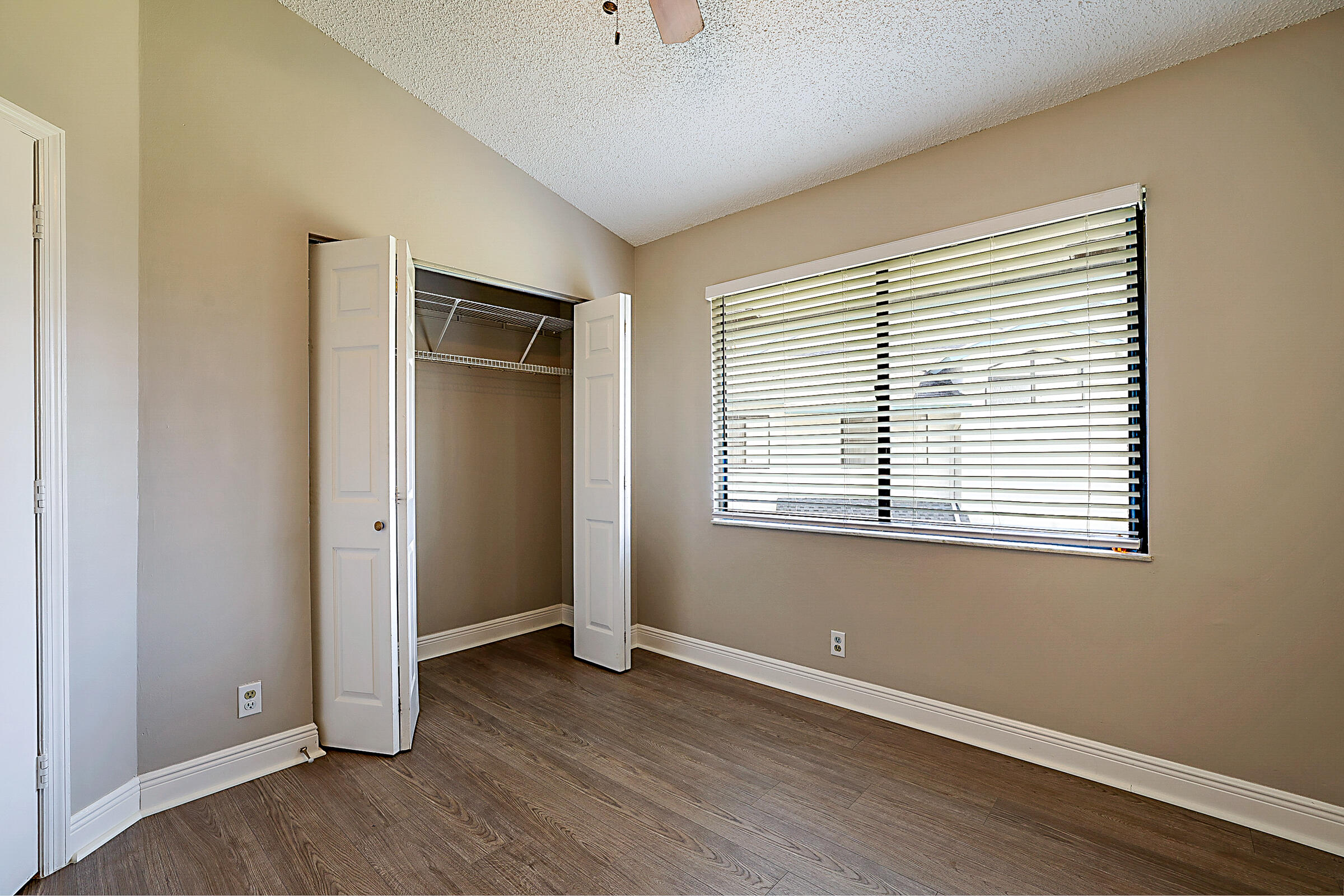 HARBOUR POINTE AT RIVER BRIDGE CONDO - Residential Lease