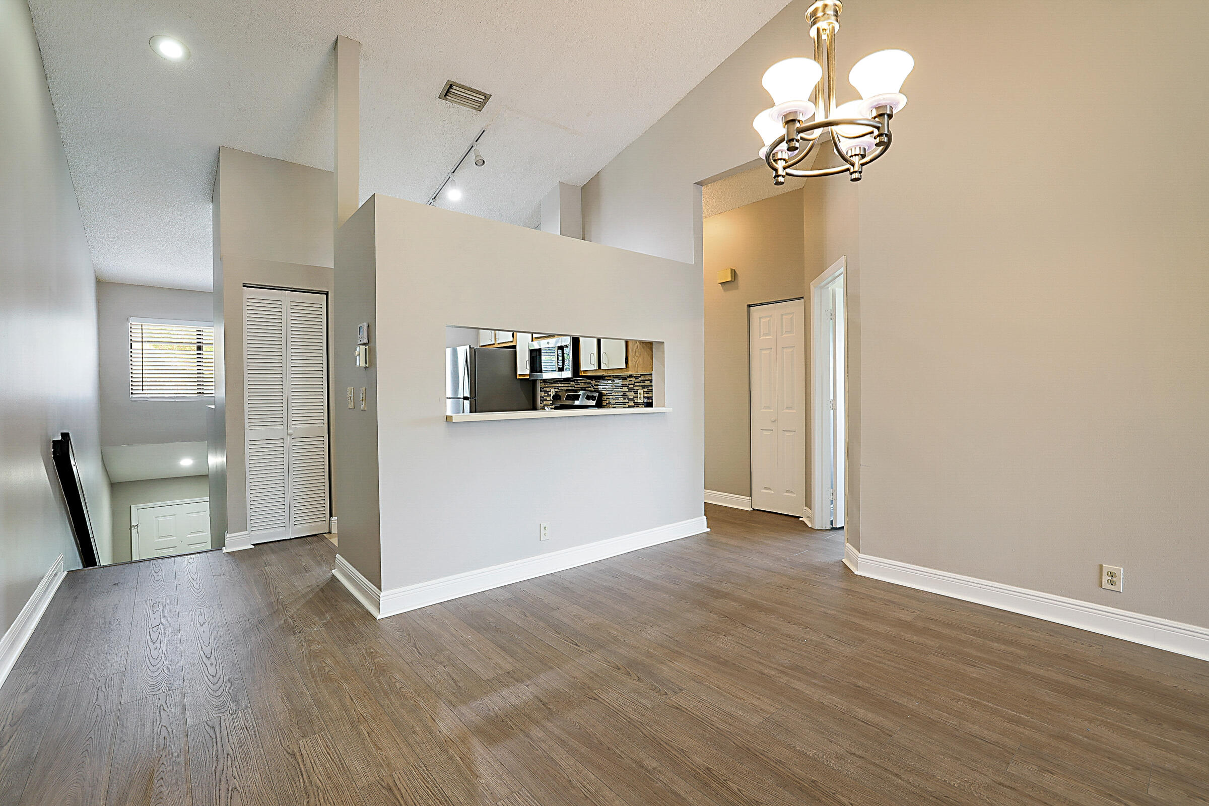 HARBOUR POINTE AT RIVER BRIDGE CONDO - Residential Lease