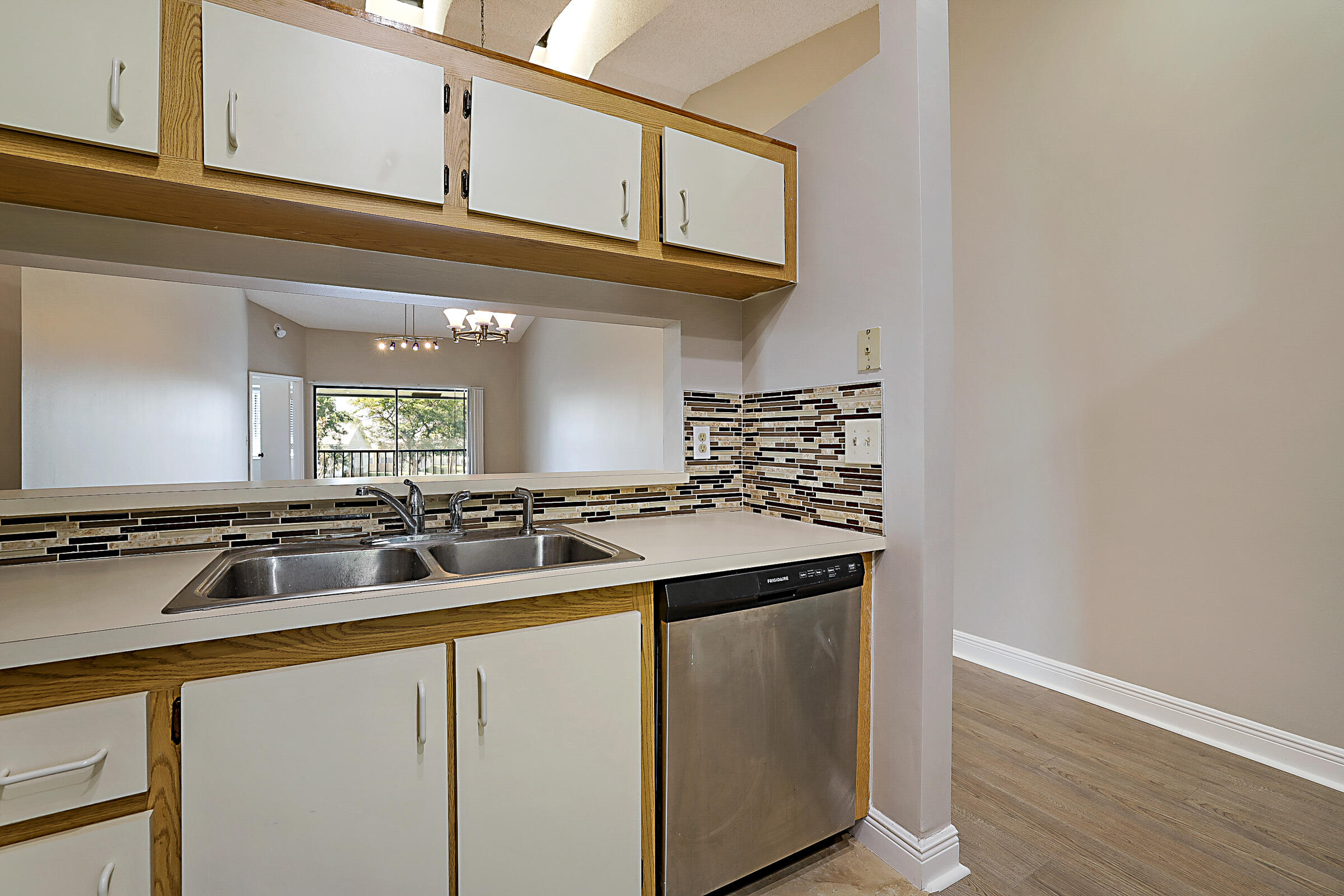 HARBOUR POINTE AT RIVER BRIDGE CONDO - Residential Lease