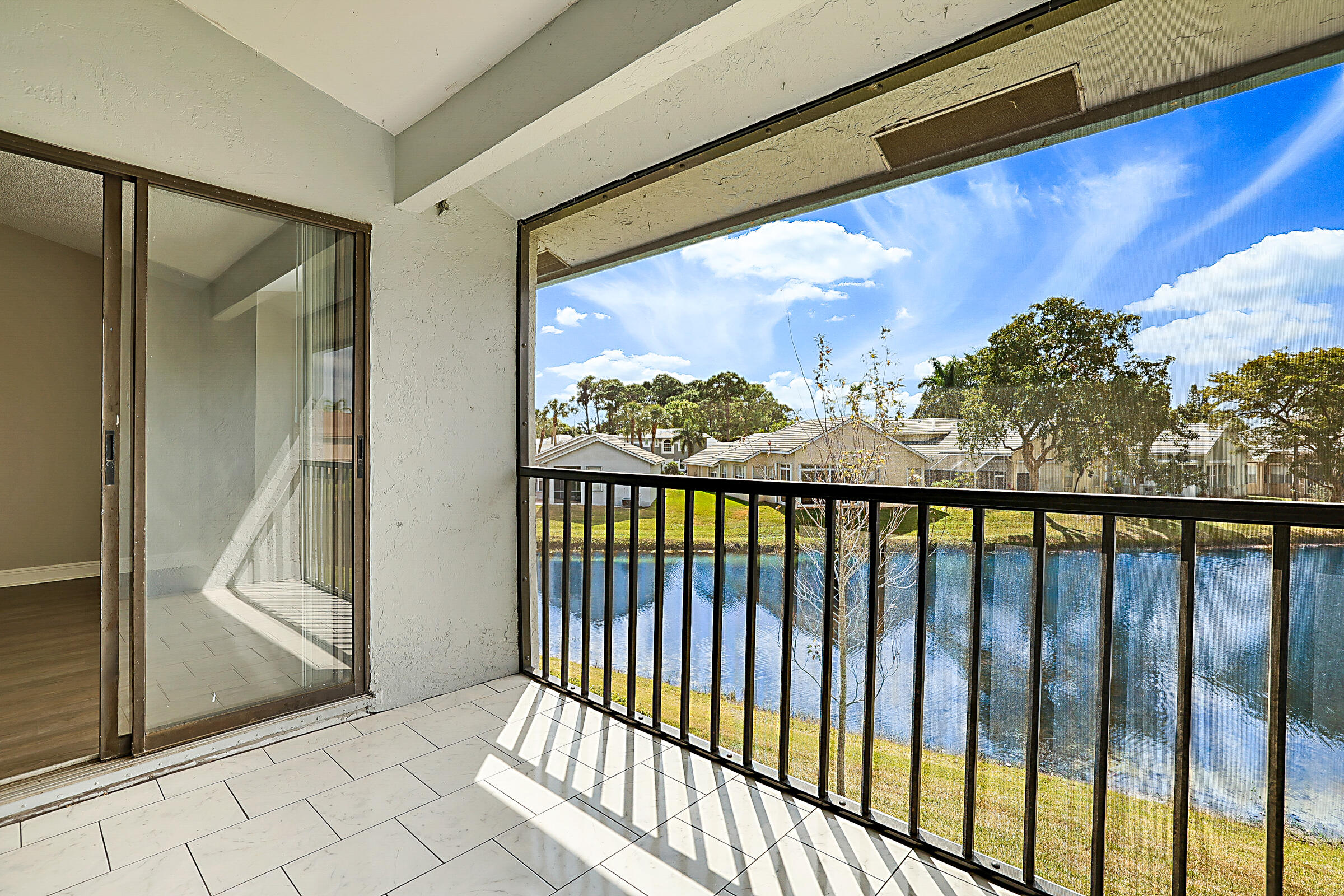 HARBOUR POINTE AT RIVER BRIDGE CONDO - Residential Lease