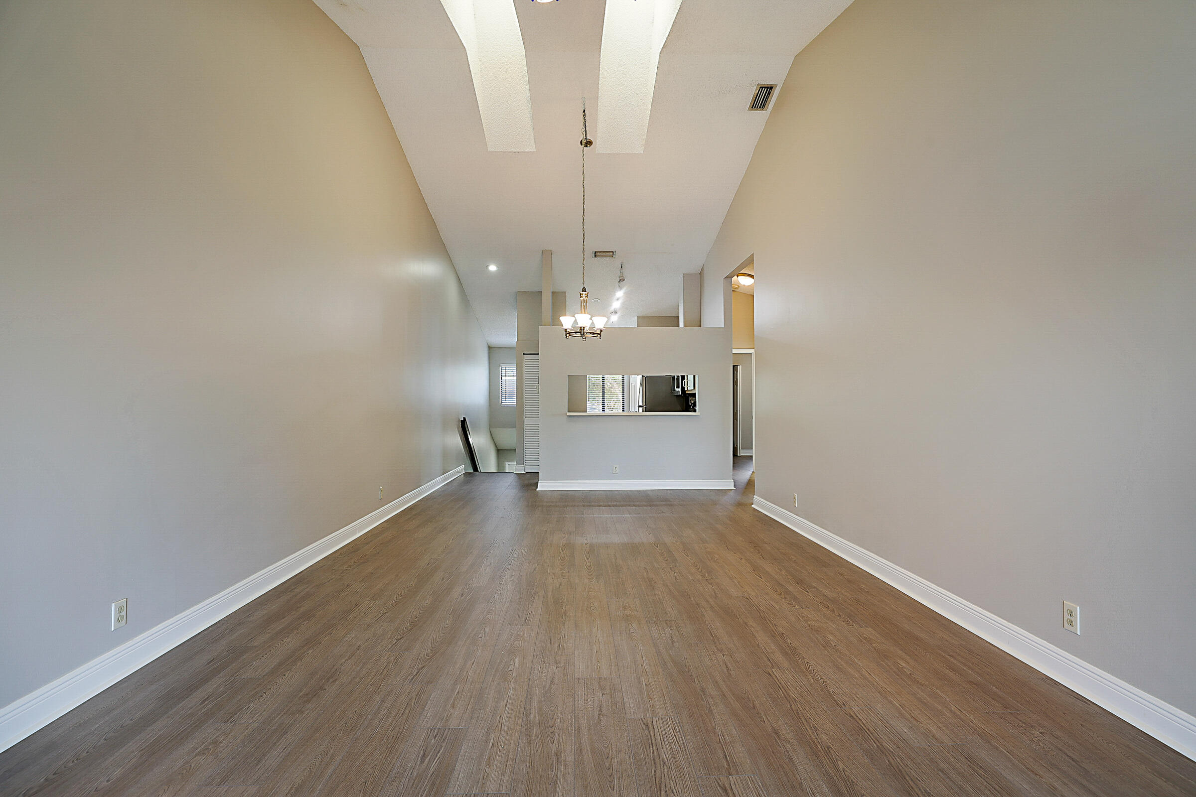 HARBOUR POINTE AT RIVER BRIDGE CONDO - Residential Lease