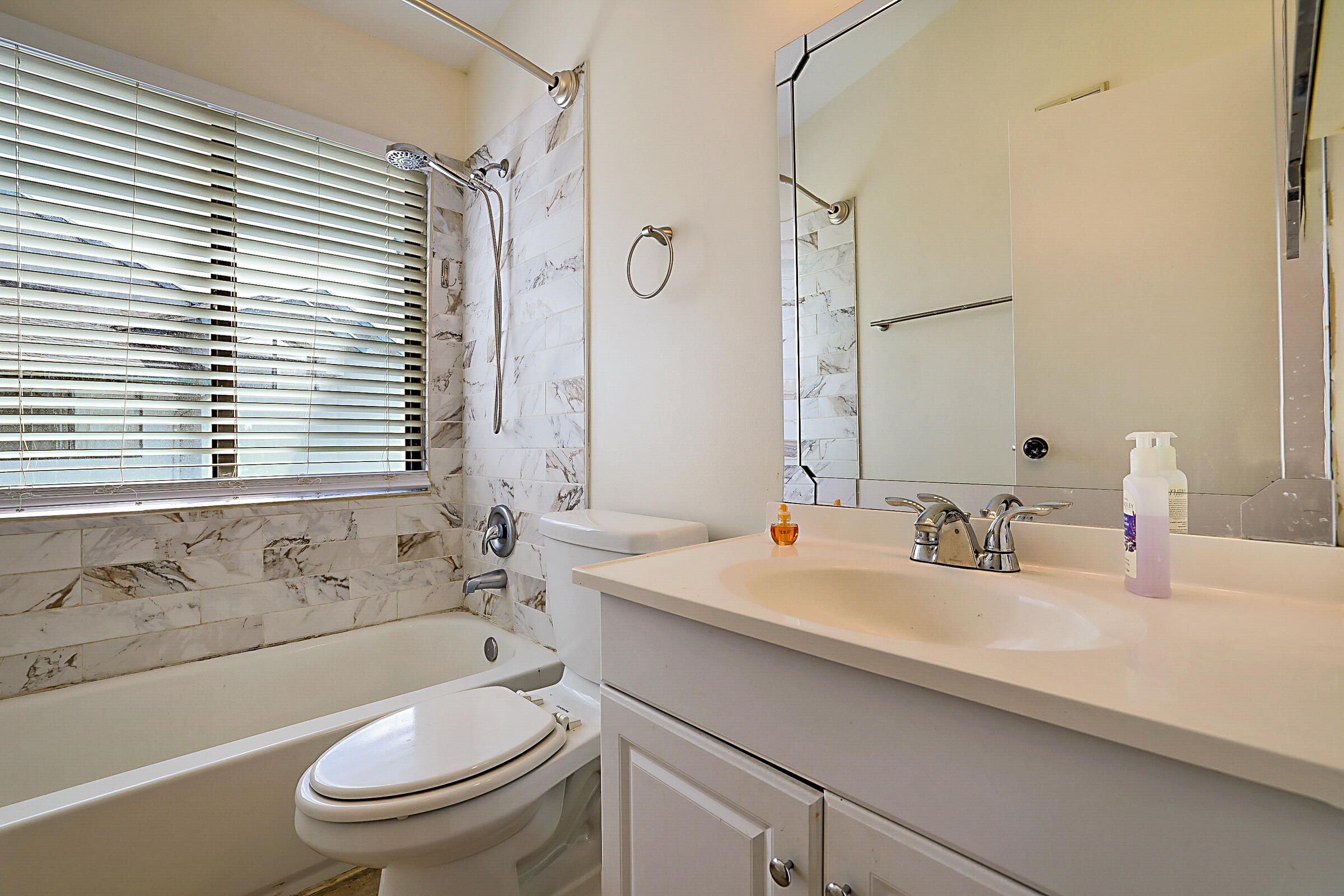 HARBOUR POINTE AT RIVER BRIDGE CONDO - Residential Lease