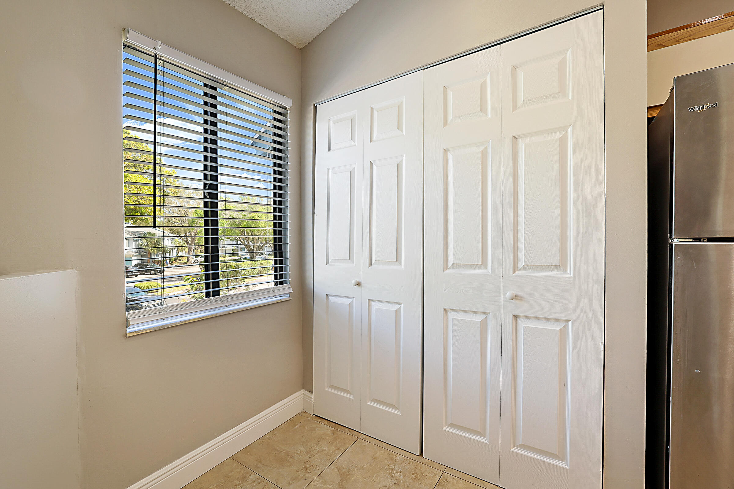 HARBOUR POINTE AT RIVER BRIDGE CONDO - Residential Lease