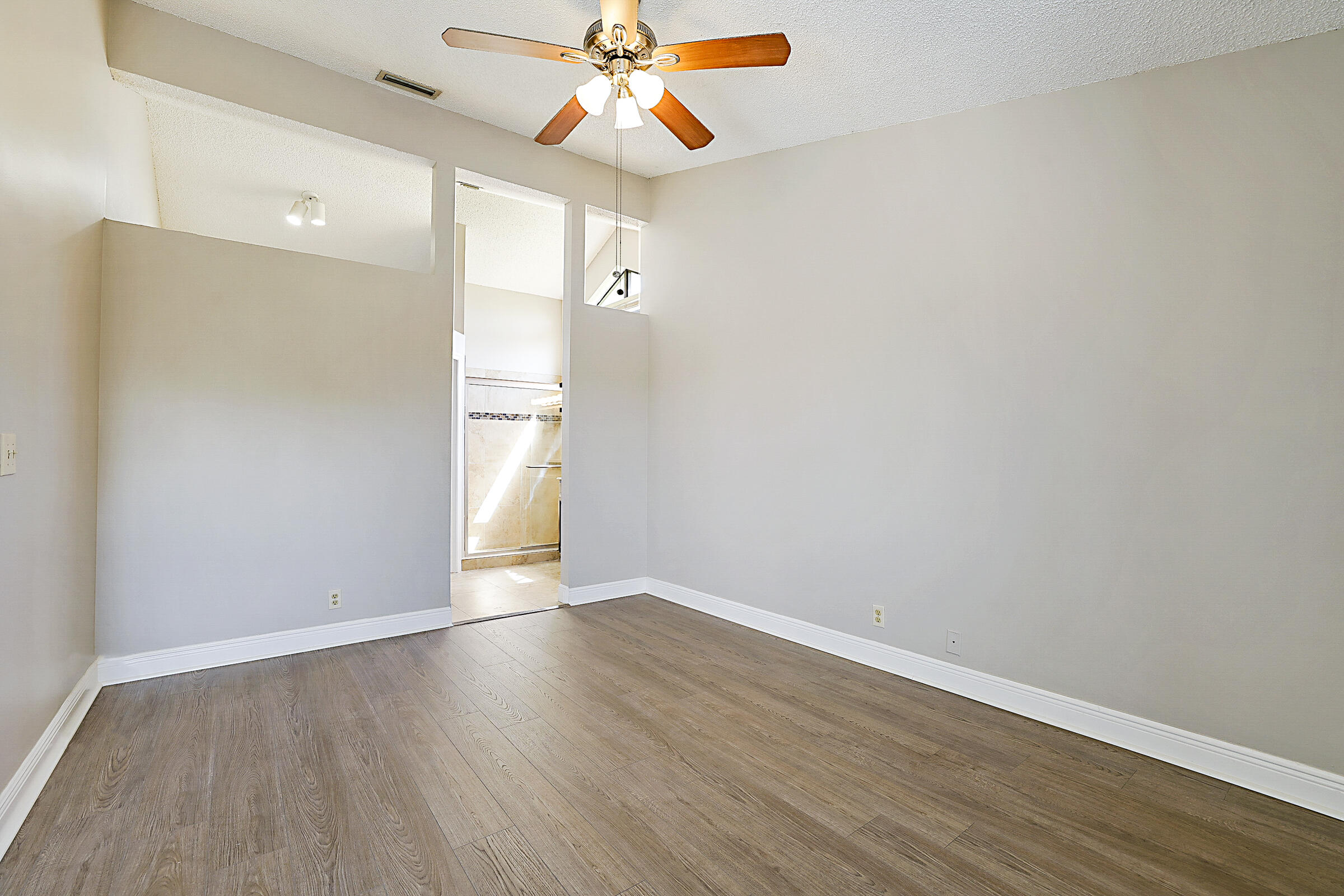 HARBOUR POINTE AT RIVER BRIDGE CONDO - Residential Lease