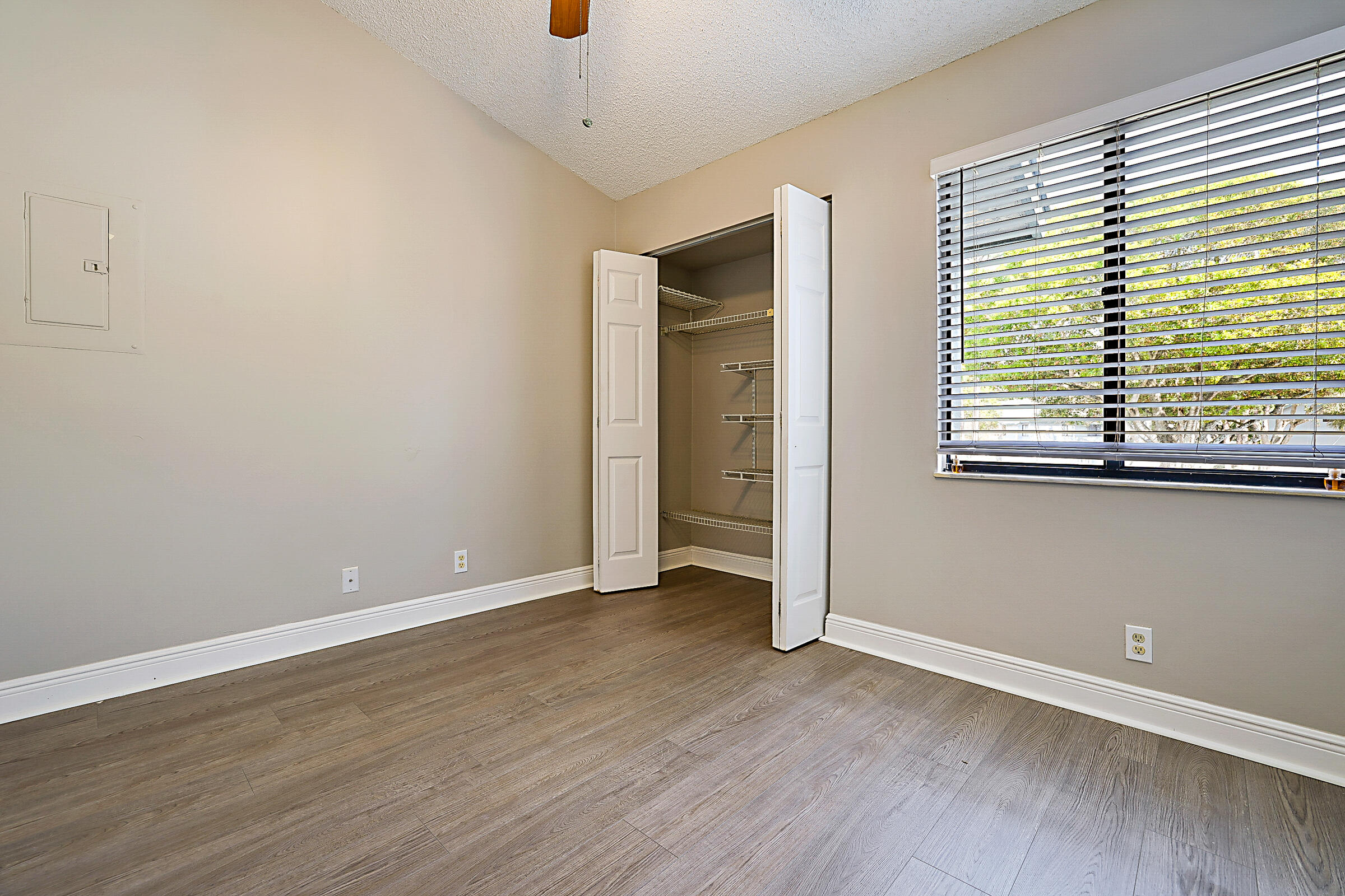 HARBOUR POINTE AT RIVER BRIDGE CONDO - Residential Lease