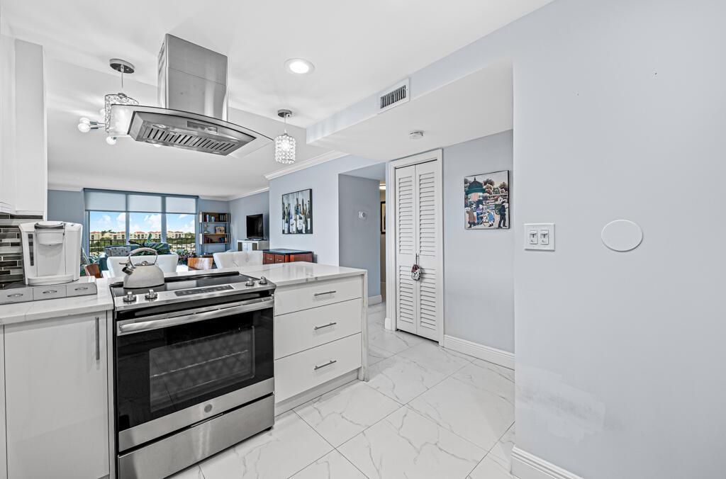 3581 S Ocean Boulevard 7a