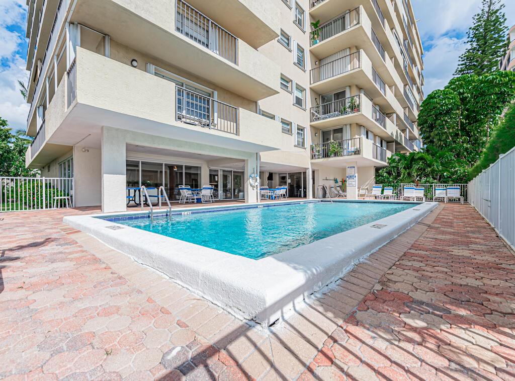 HORIZON WEST CONDO - Residential