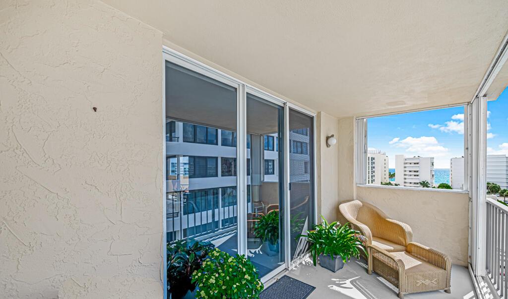 HORIZON WEST CONDO - Residential