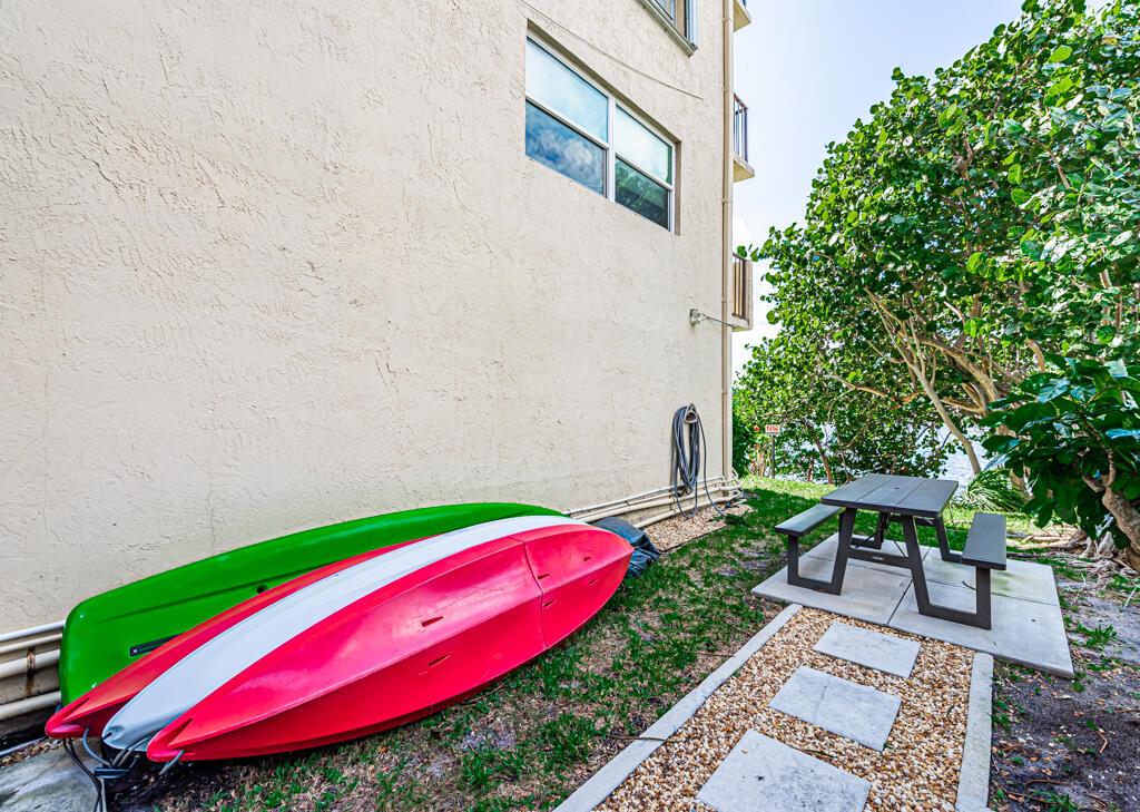HORIZON WEST CONDO - Residential