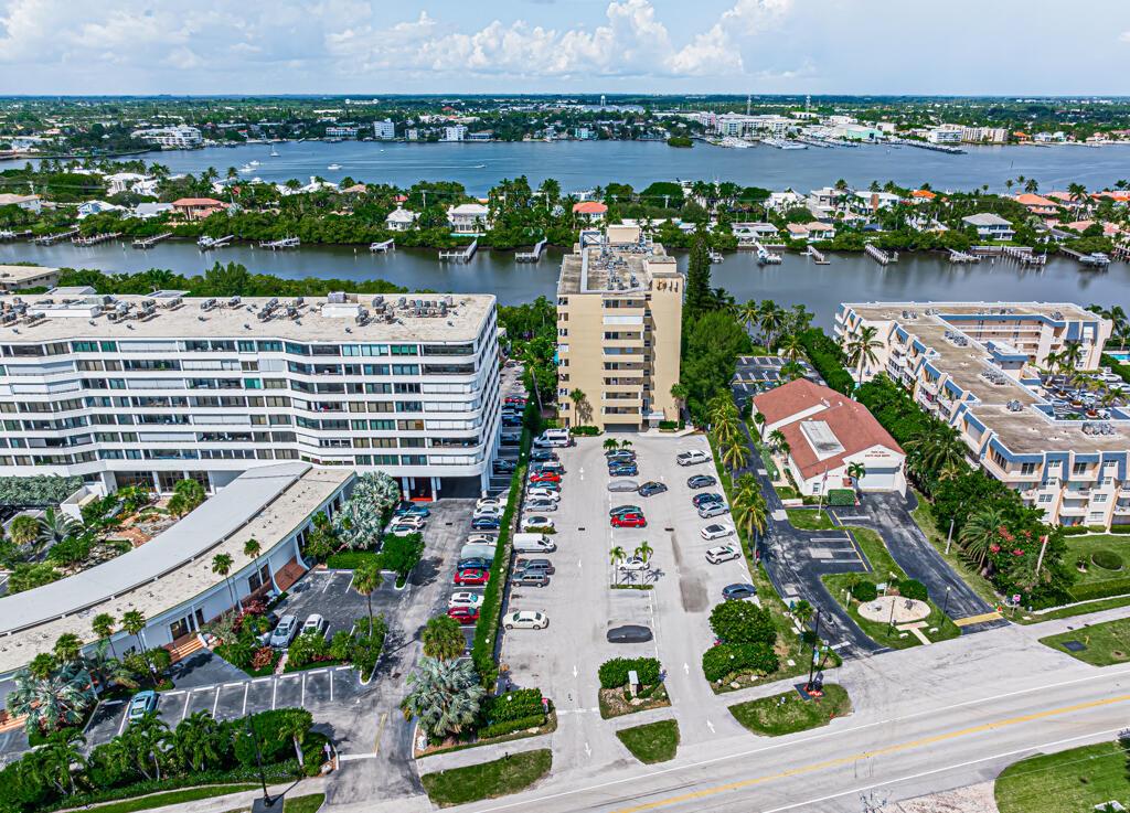 HORIZON WEST CONDO - Residential