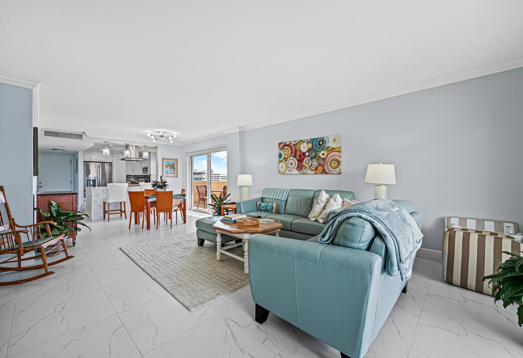HORIZON WEST CONDO - Residential