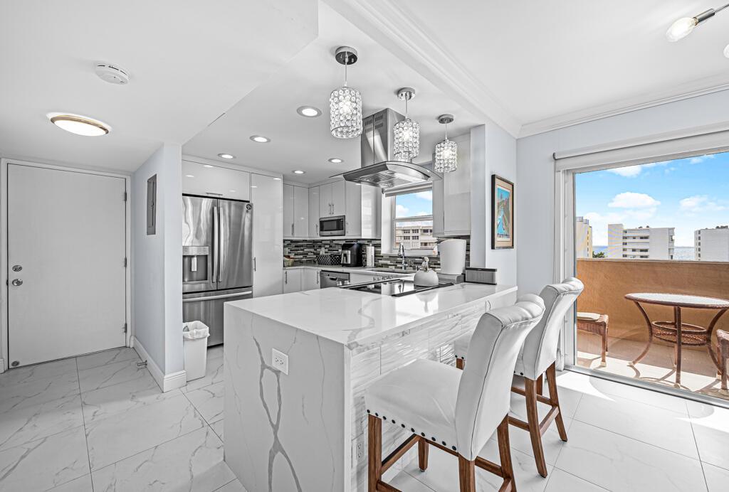 3581 S Ocean Boulevard 7a