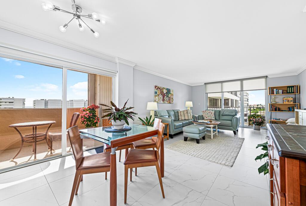 HORIZON WEST CONDO - Residential