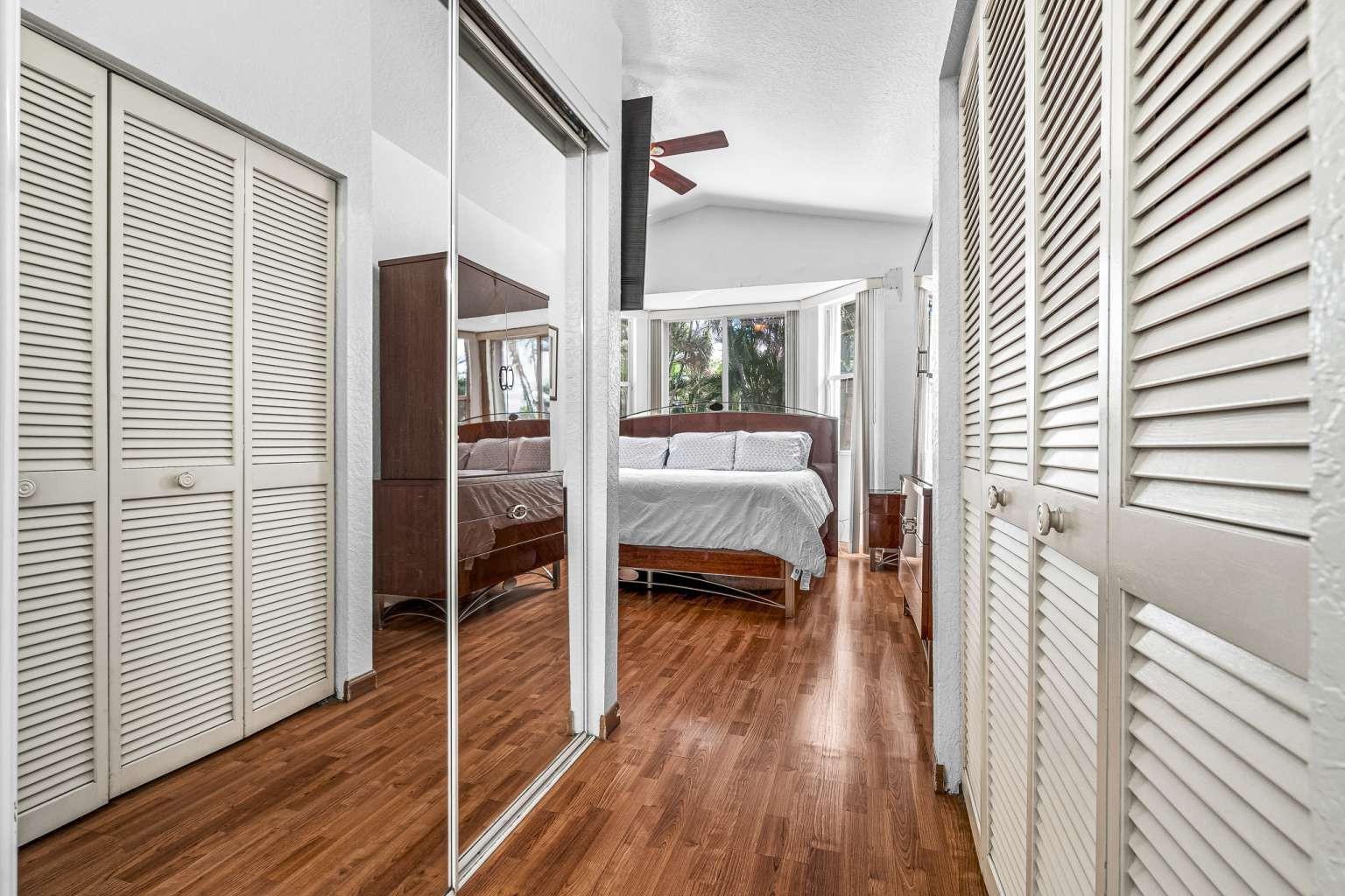 Oakland Lakes 111-7 B - Residential