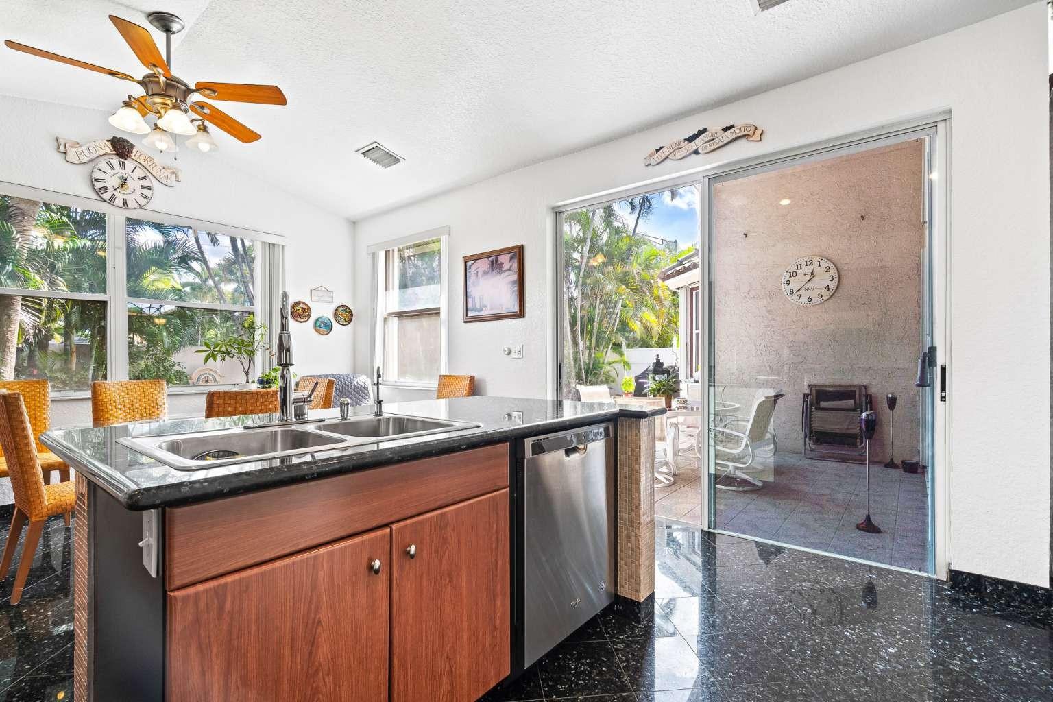 Oakland Lakes 111-7 B - Residential