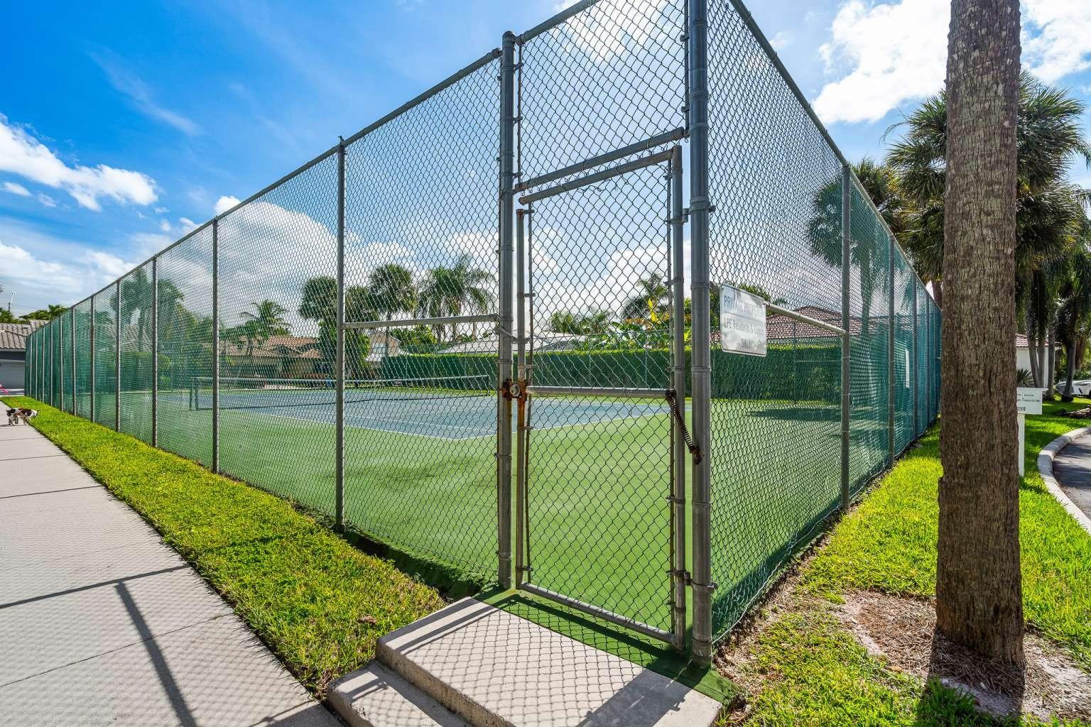 Oakland Lakes 111-7 B - Residential