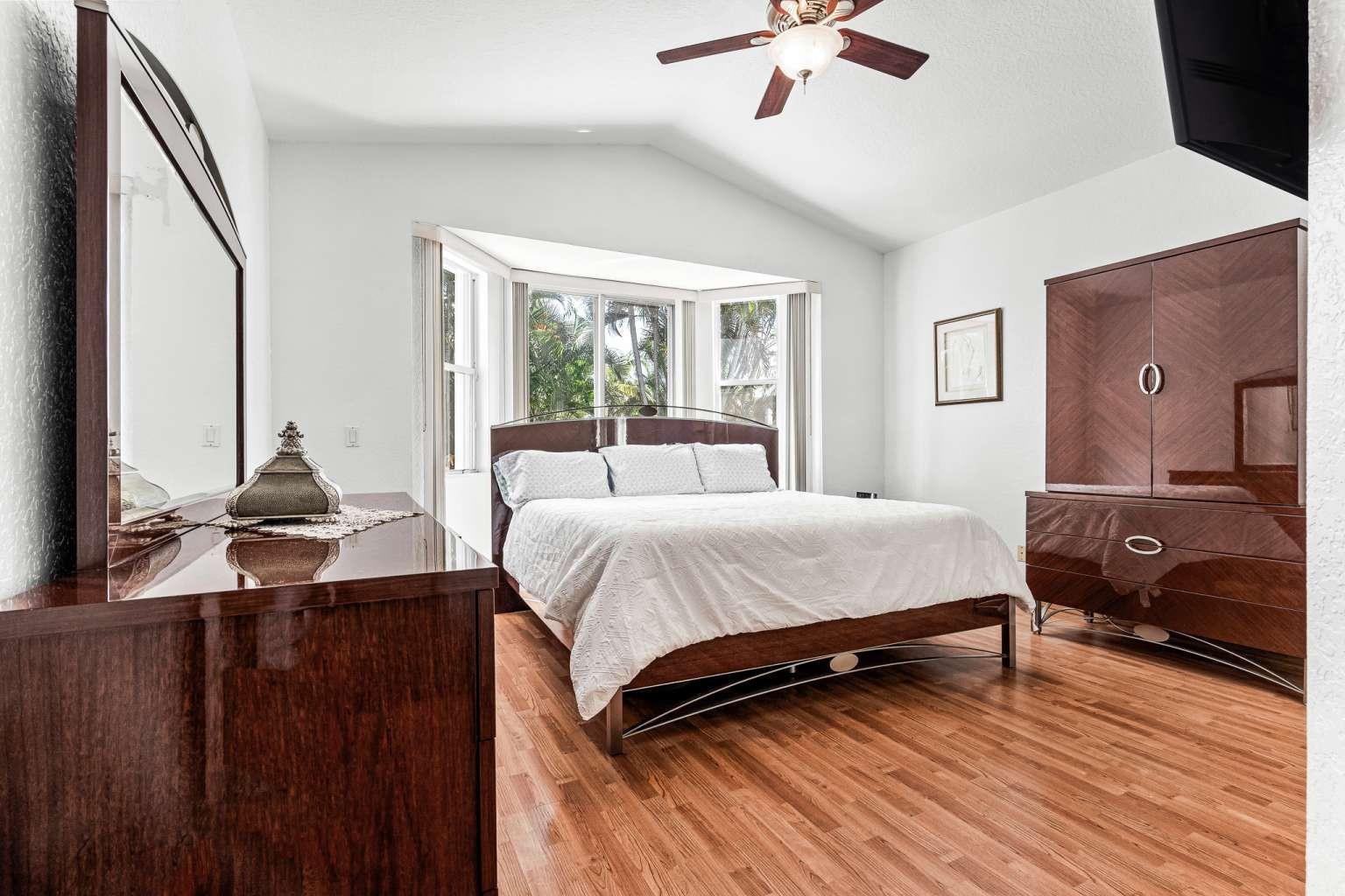 Oakland Lakes 111-7 B - Residential