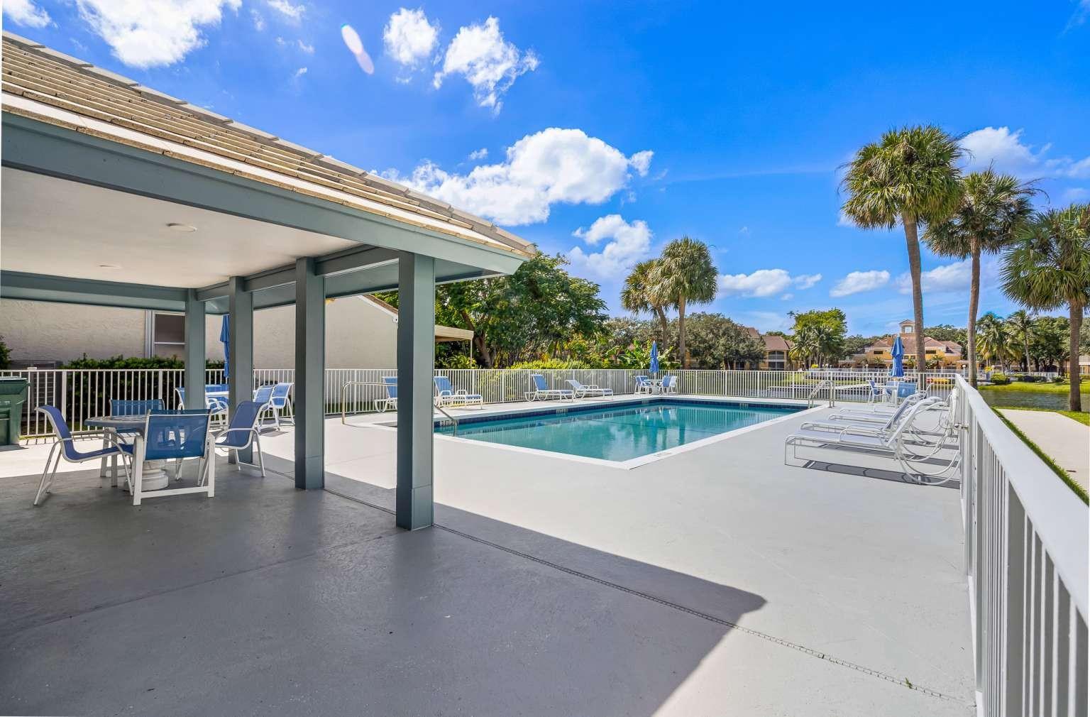 Oakland Lakes 111-7 B - Residential