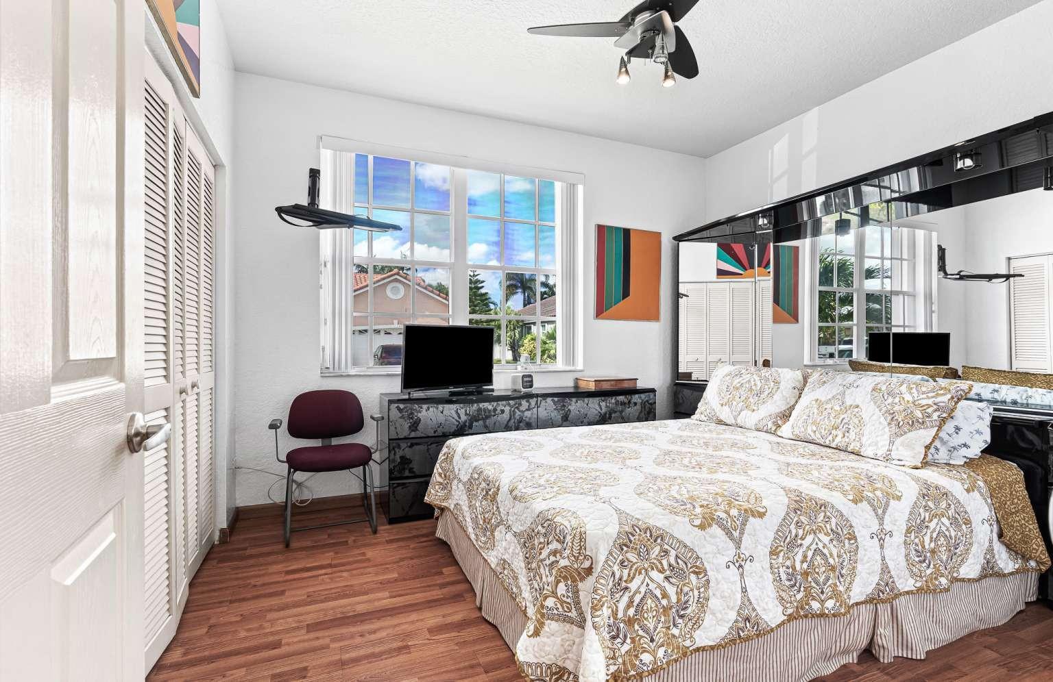 Oakland Lakes 111-7 B - Residential