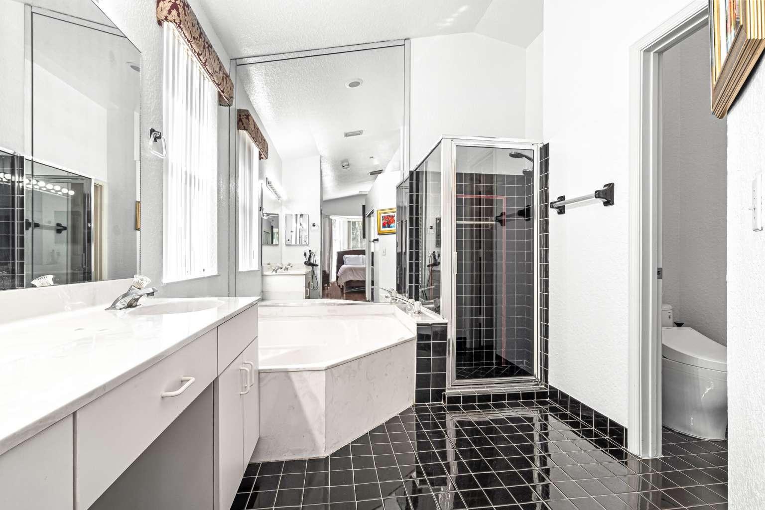 Oakland Lakes 111-7 B - Residential