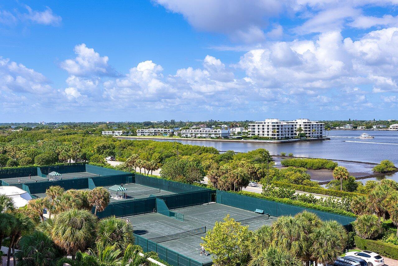 TWO THOUSAND CONDO - Residential