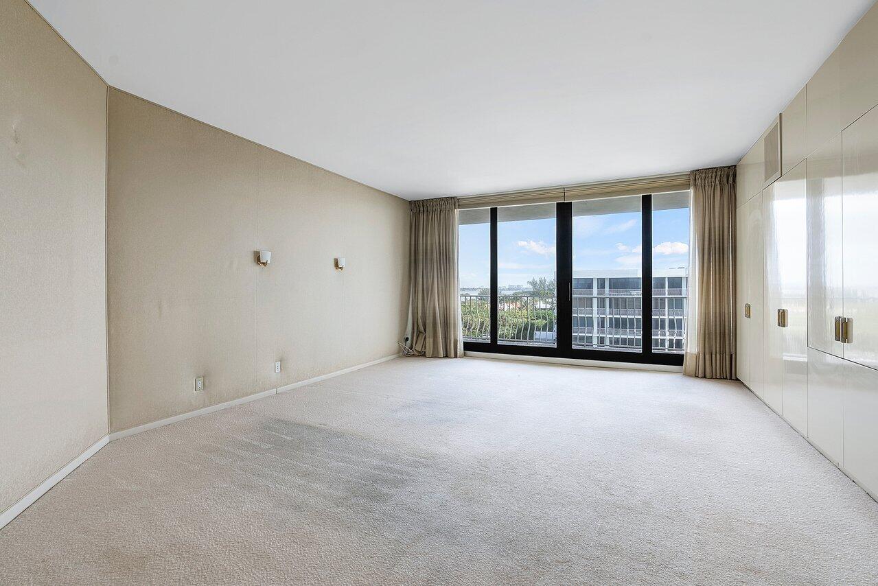 TWO THOUSAND CONDO - Residential