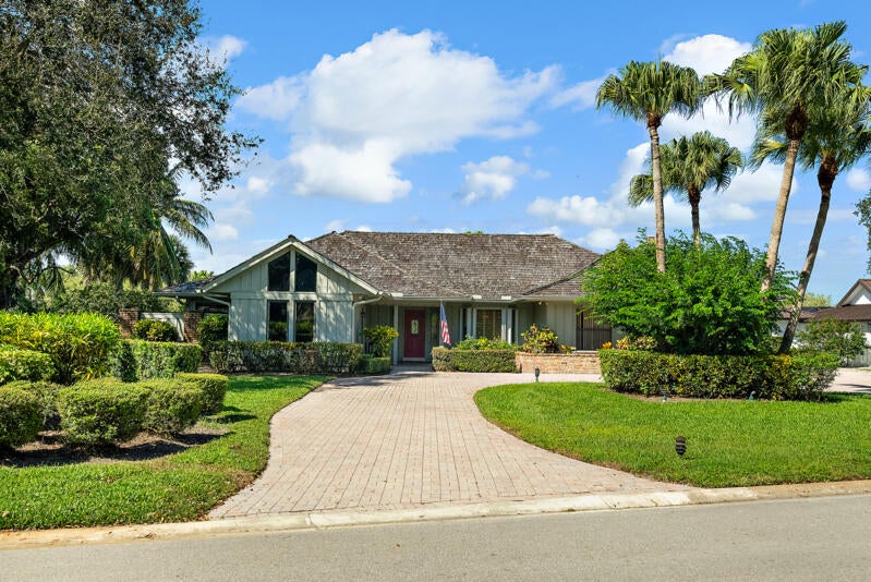 Photo of 5601 SE Winged Foot Drive, Stuart, FL 34997 (MLS # R11026169)