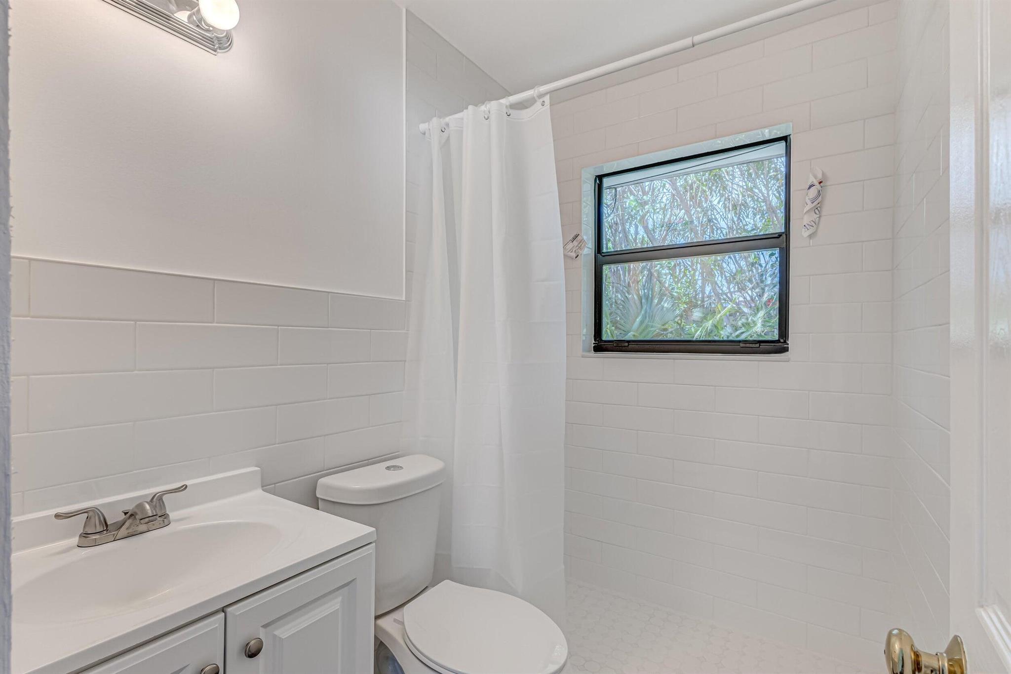 PALM BEACH SHORES - Residential Lease