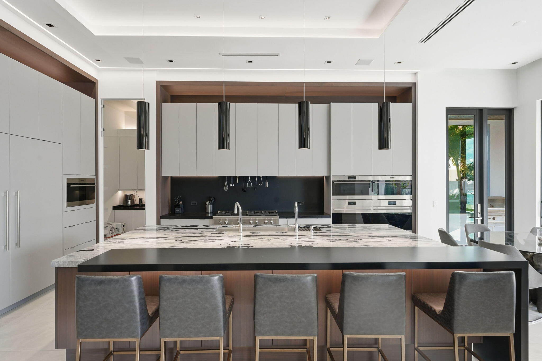 SUN AND SURF CLUB COMMUNITY - Residential