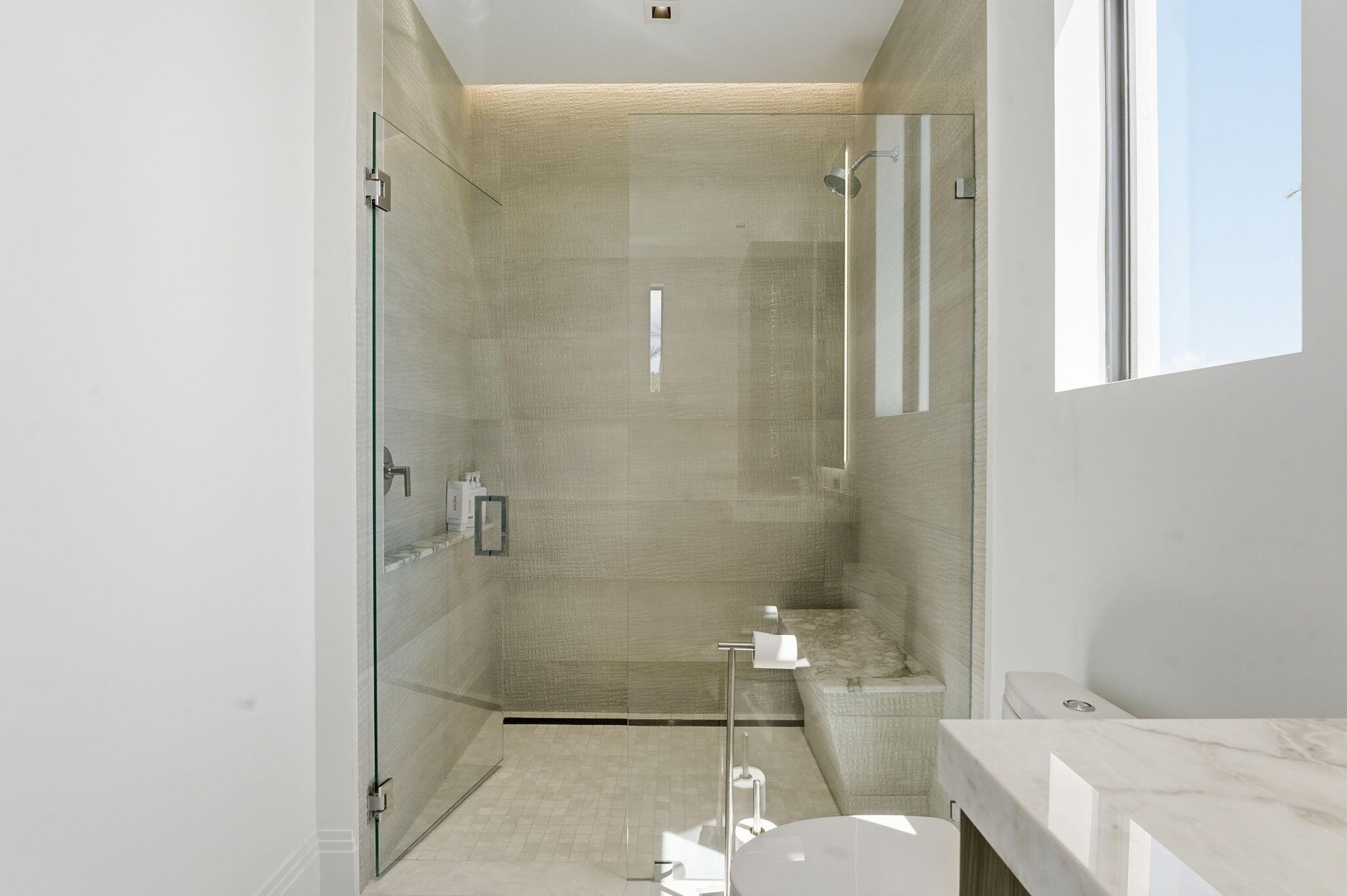 SUN AND SURF CLUB COMMUNITY - Residential