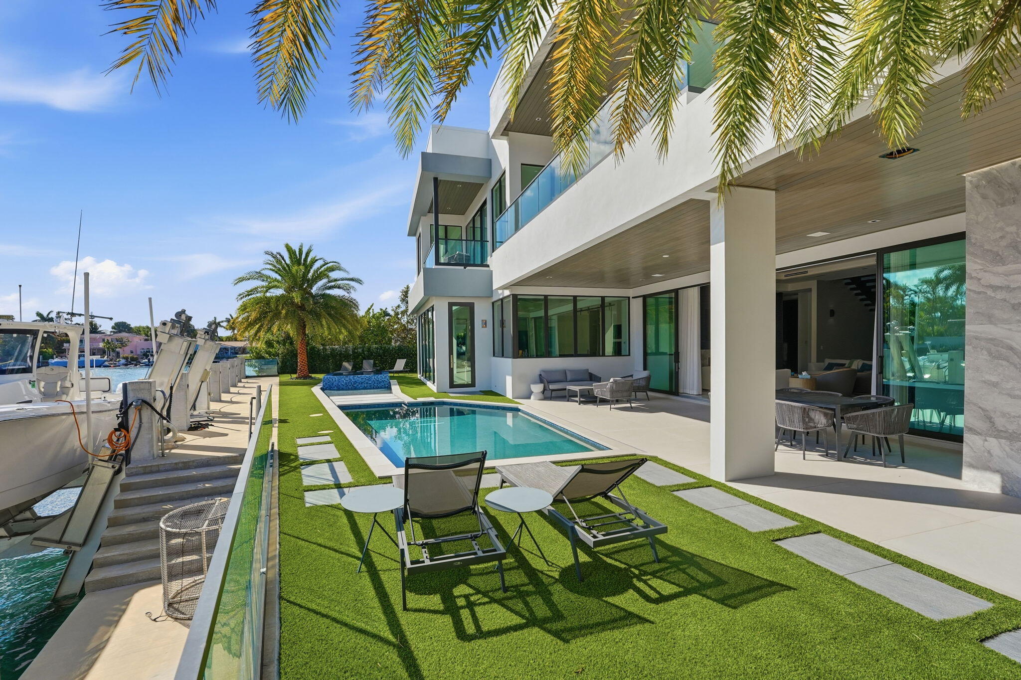 SUN AND SURF CLUB COMMUNITY - Residential