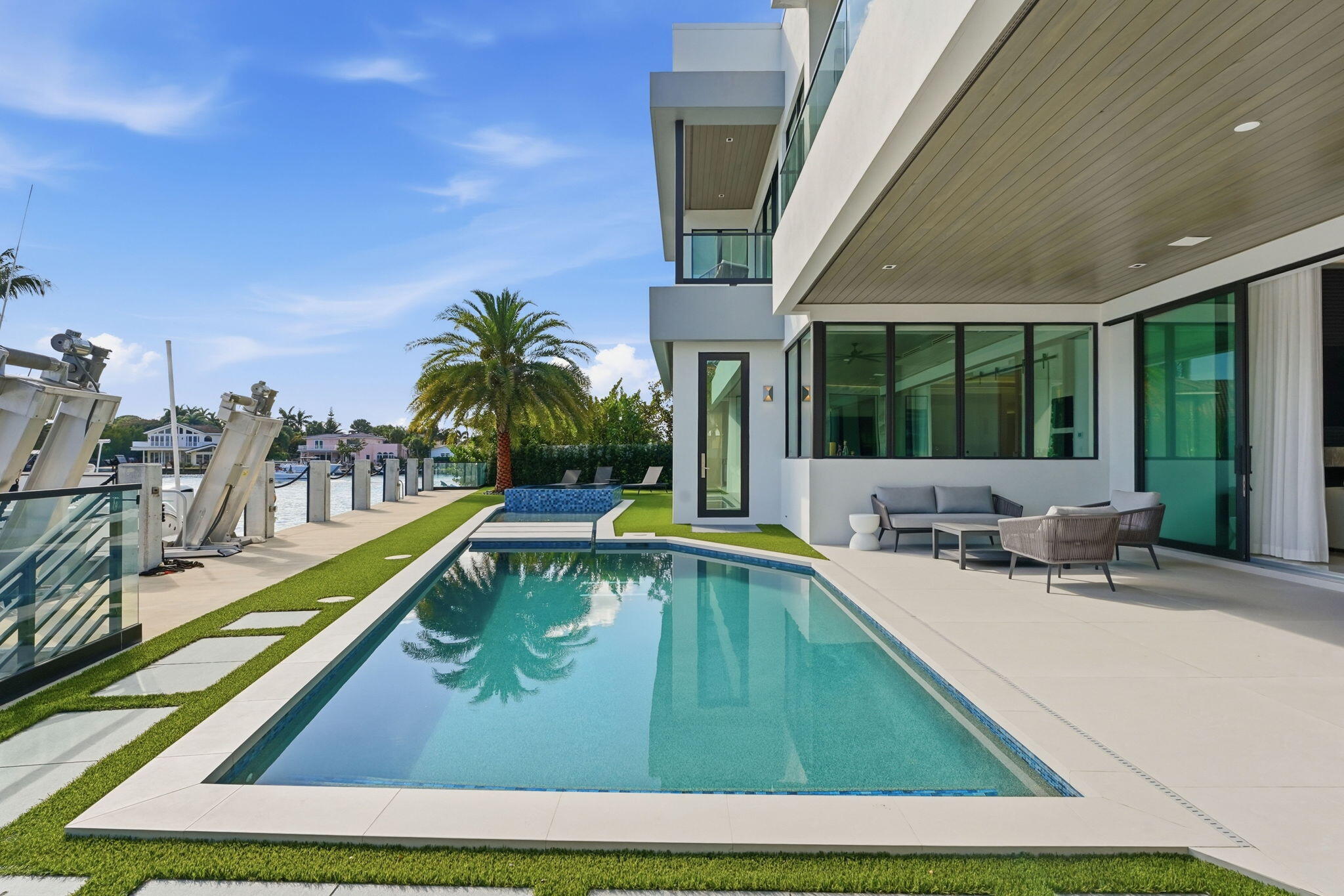 SUN AND SURF CLUB COMMUNITY - Residential