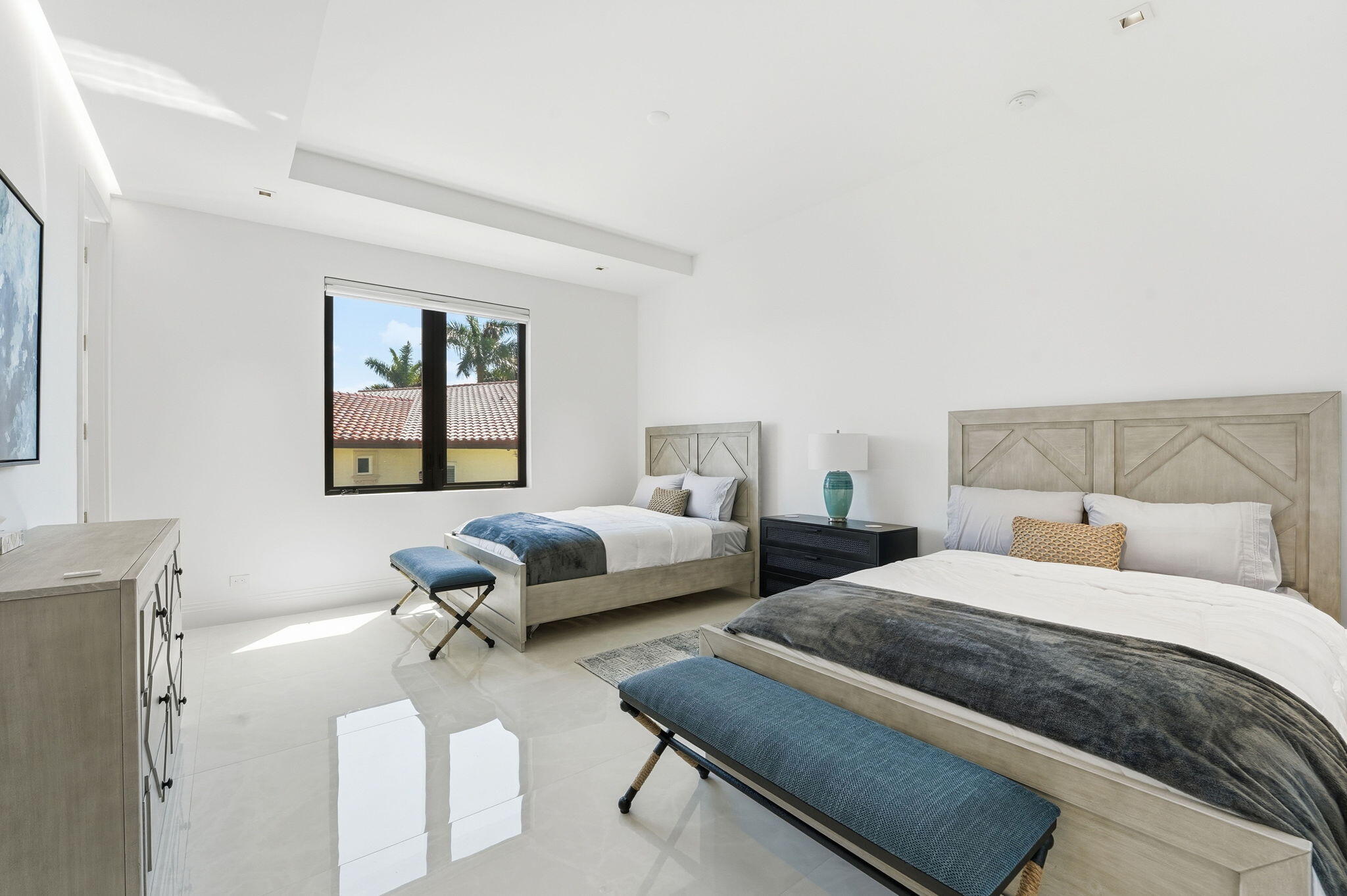 SUN AND SURF CLUB COMMUNITY - Residential