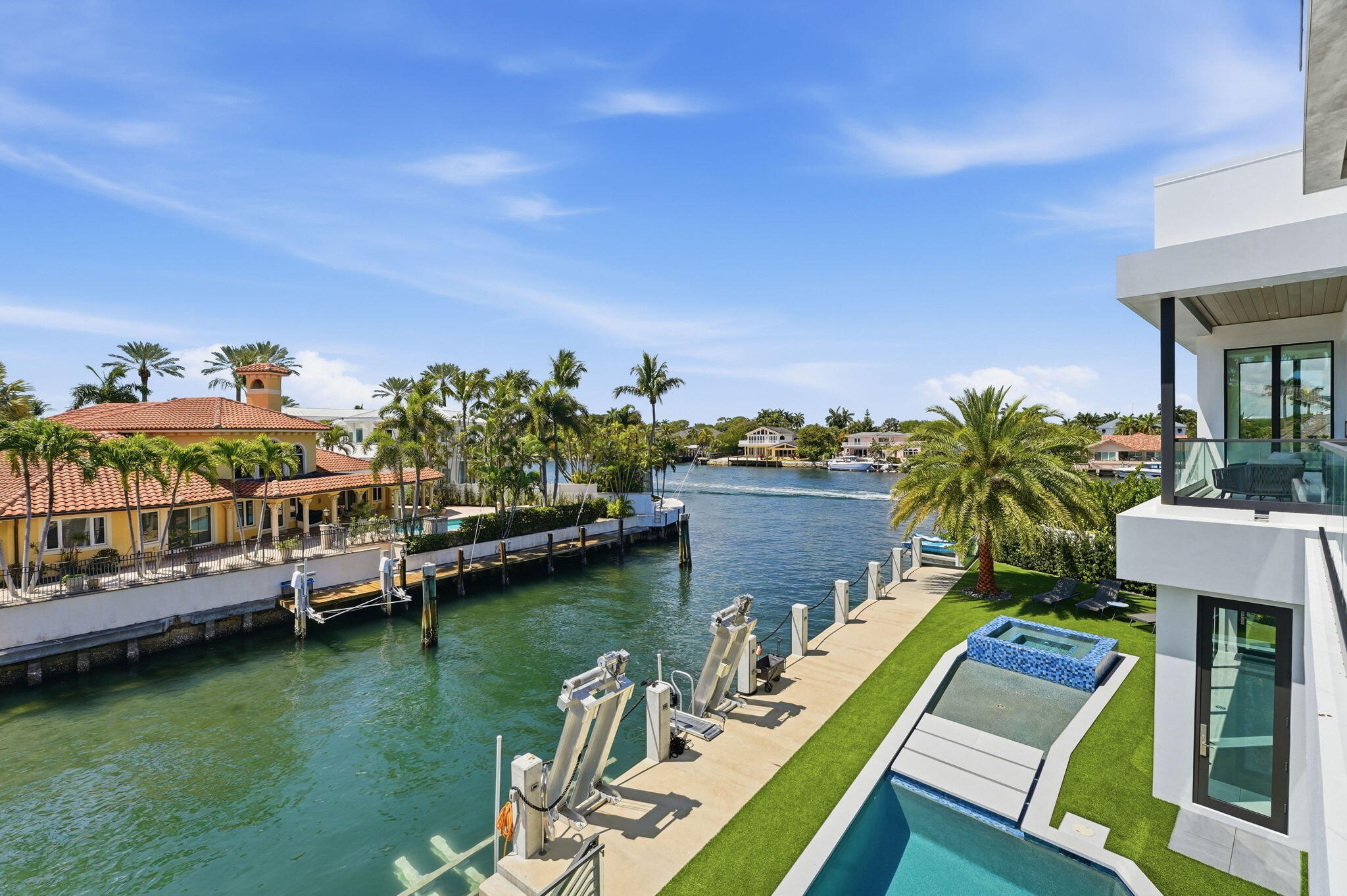 SUN AND SURF CLUB COMMUNITY - Residential