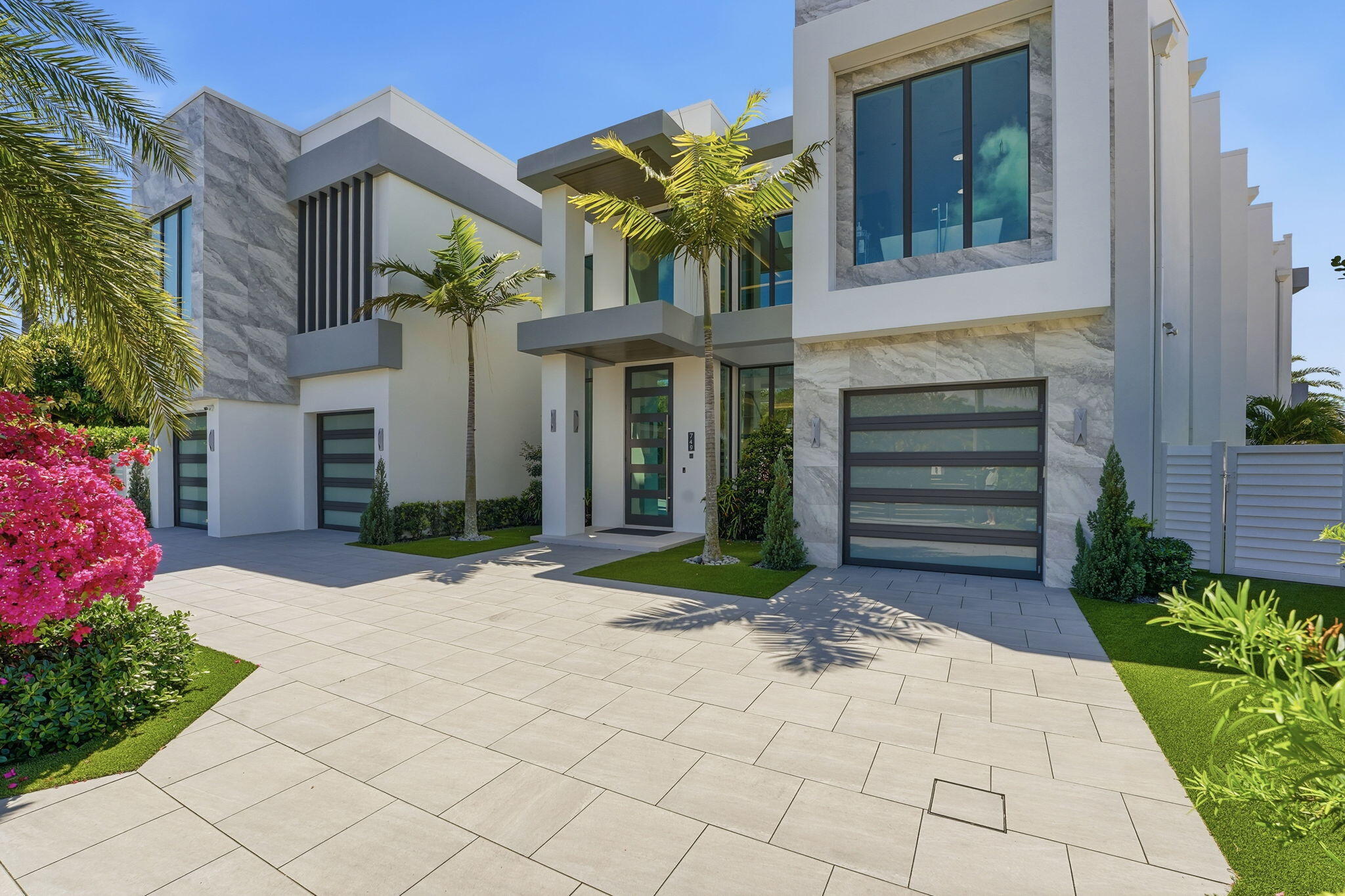 View photos, virtual tours, details... 749 Bamboo Drive