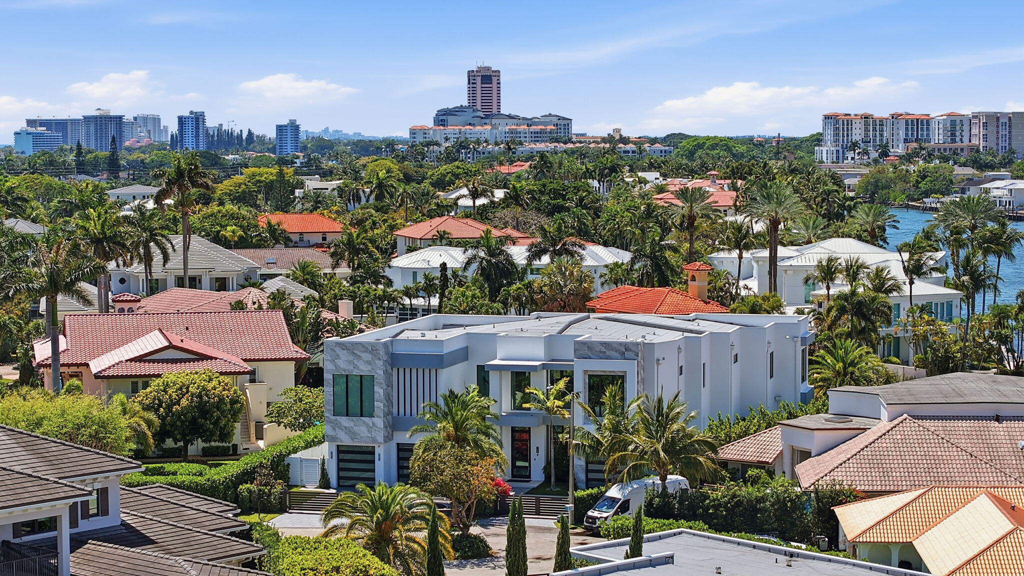 SUN AND SURF CLUB COMMUNITY - Residential