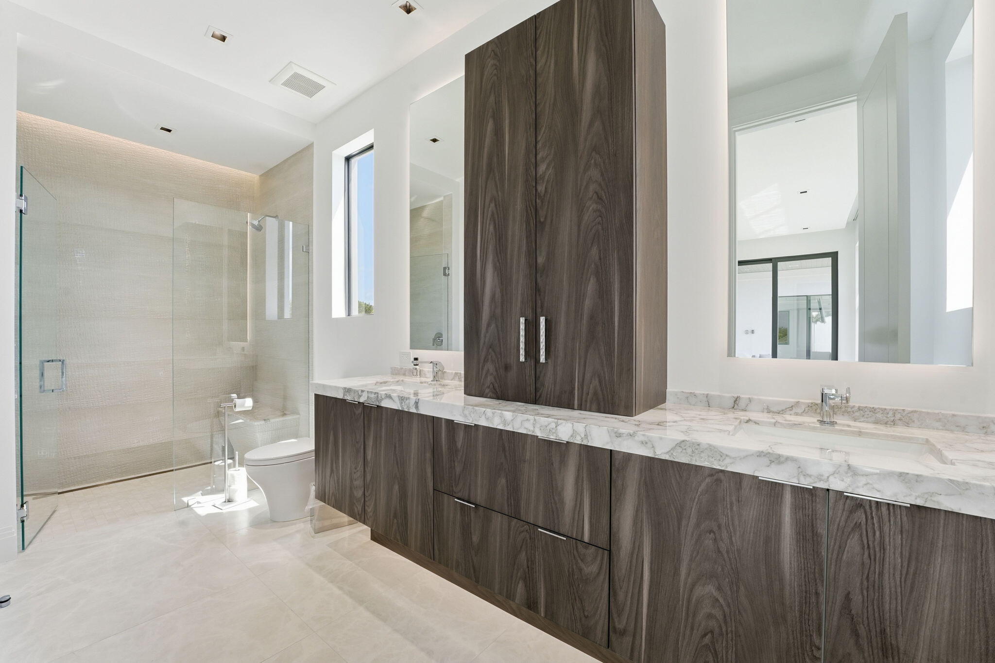 SUN AND SURF CLUB COMMUNITY - Residential