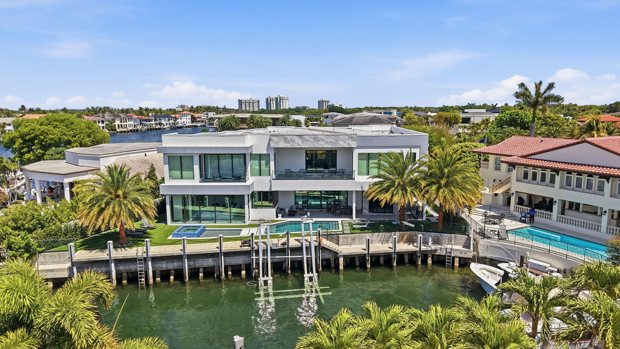 SUN AND SURF CLUB COMMUNITY - Residential