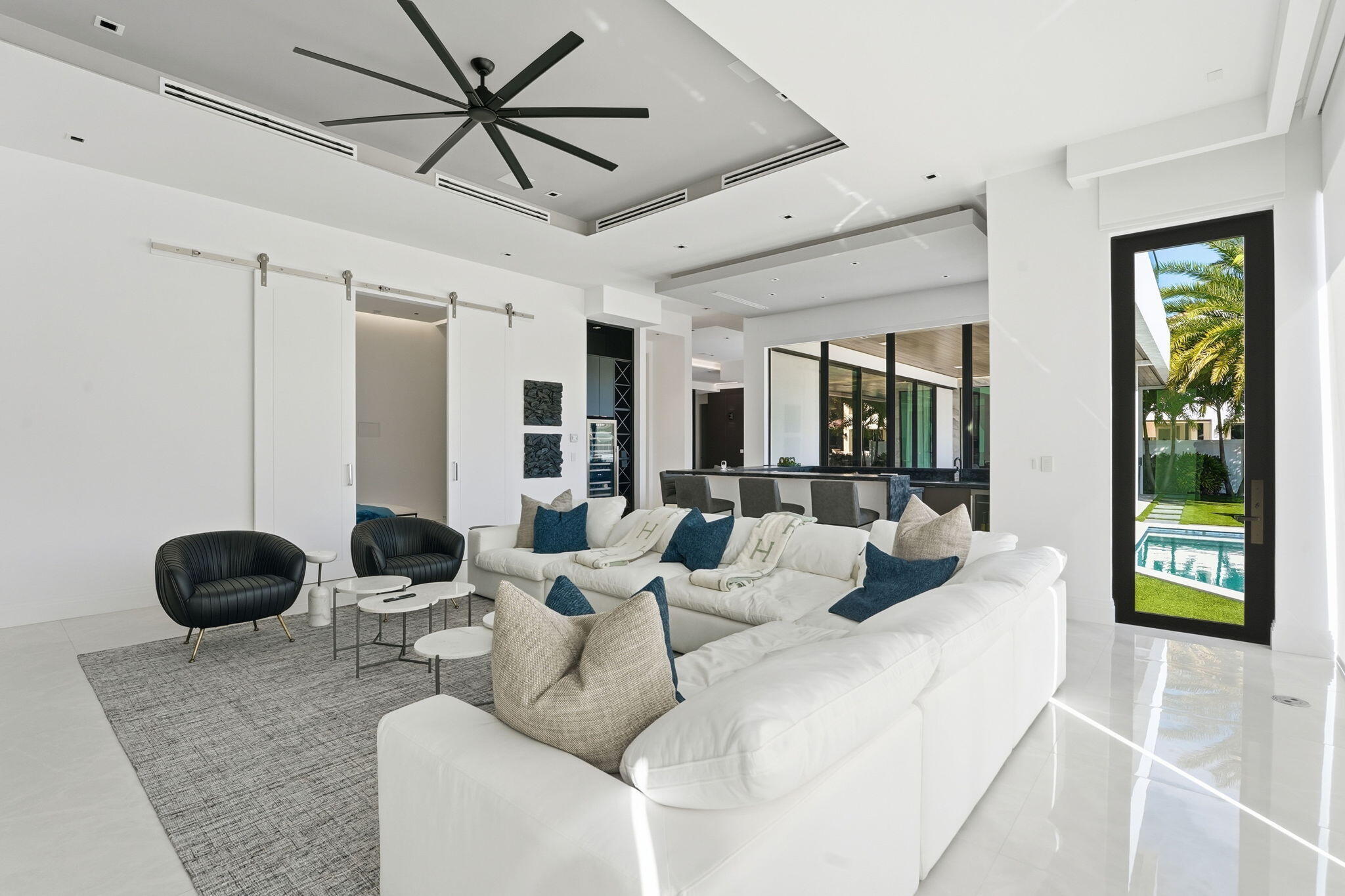 SUN AND SURF CLUB COMMUNITY - Residential