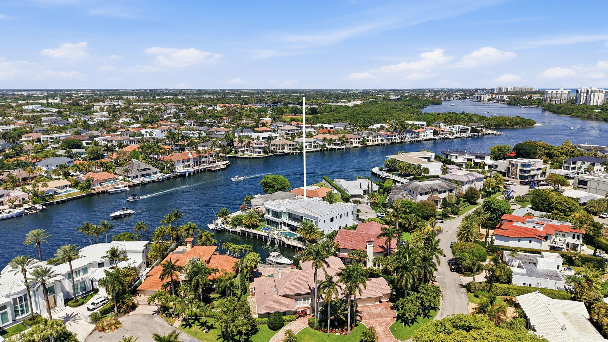 SUN AND SURF CLUB COMMUNITY - Residential