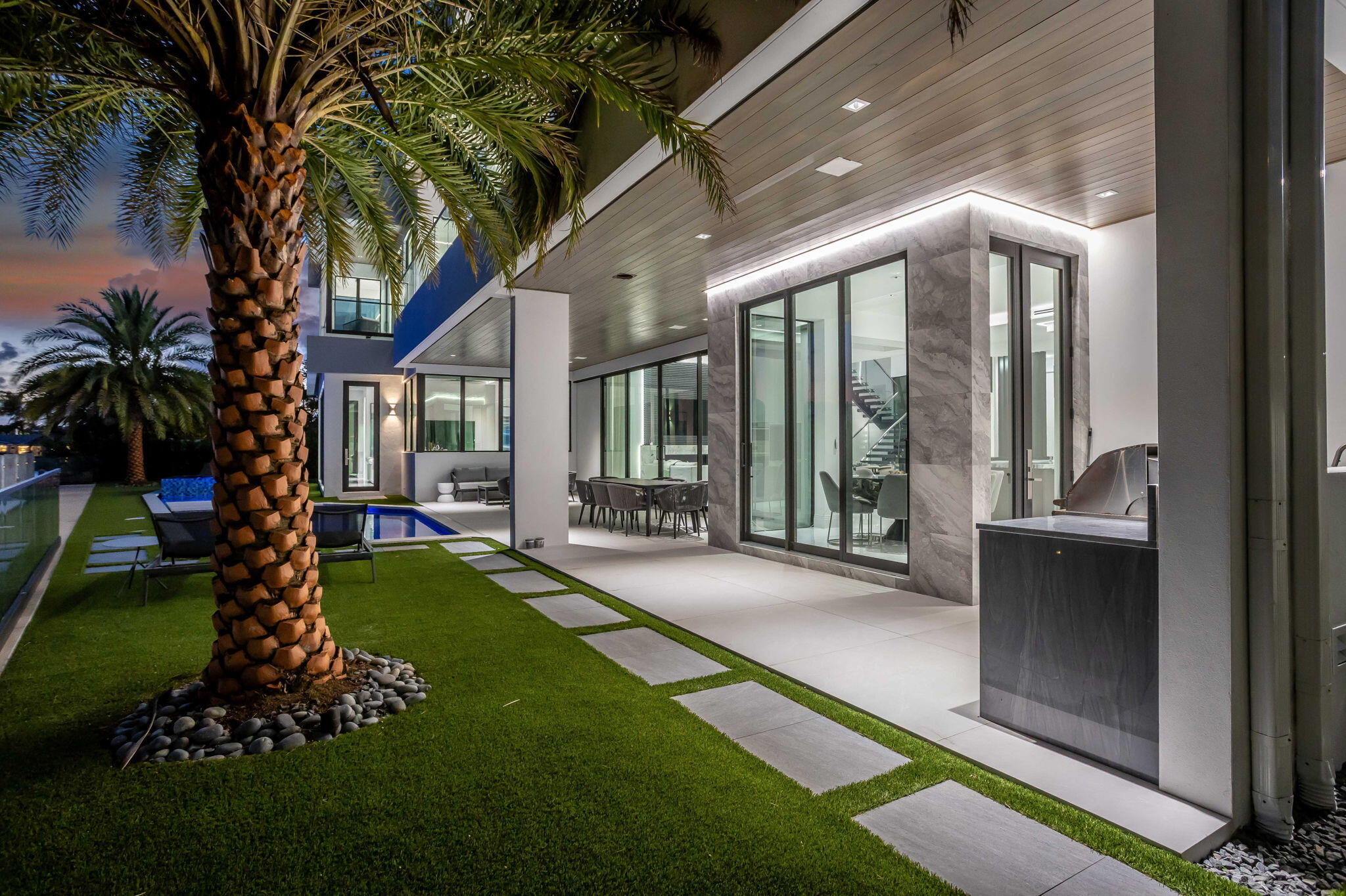 SUN AND SURF CLUB COMMUNITY - Residential