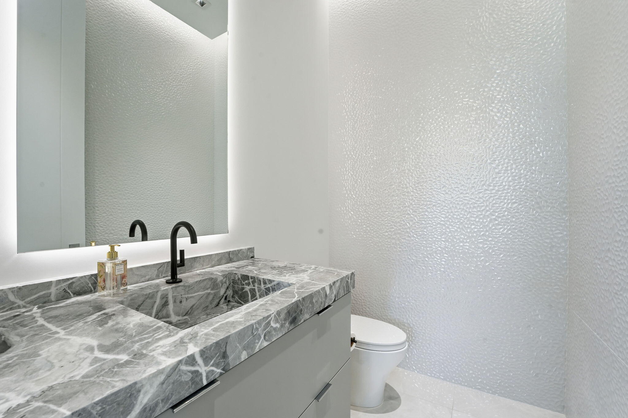 SUN AND SURF CLUB COMMUNITY - Residential