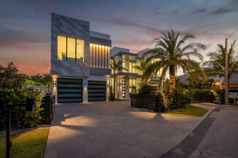 Tiny photo for 749 Bamboo Drive, Boca Raton, FL 33432 (MLS # B26008903)