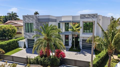 Tiny photo for 749 Bamboo Drive, Boca Raton, FL 33432 (MLS # B26008903)