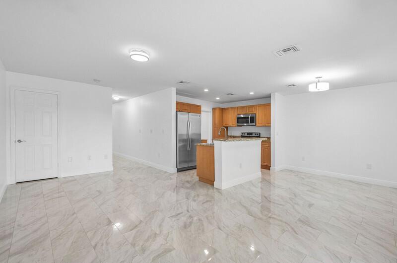6635 Old Farm Trail