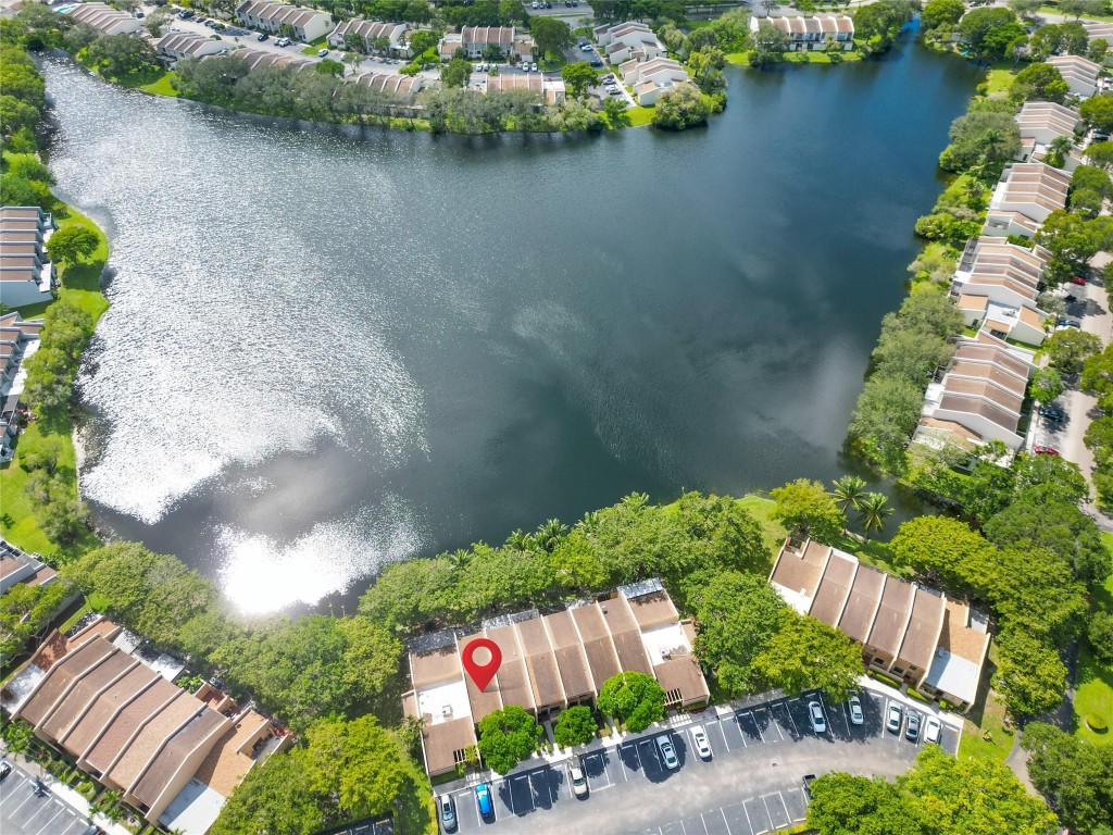 WESTVIEW CONDO 10 - Residential